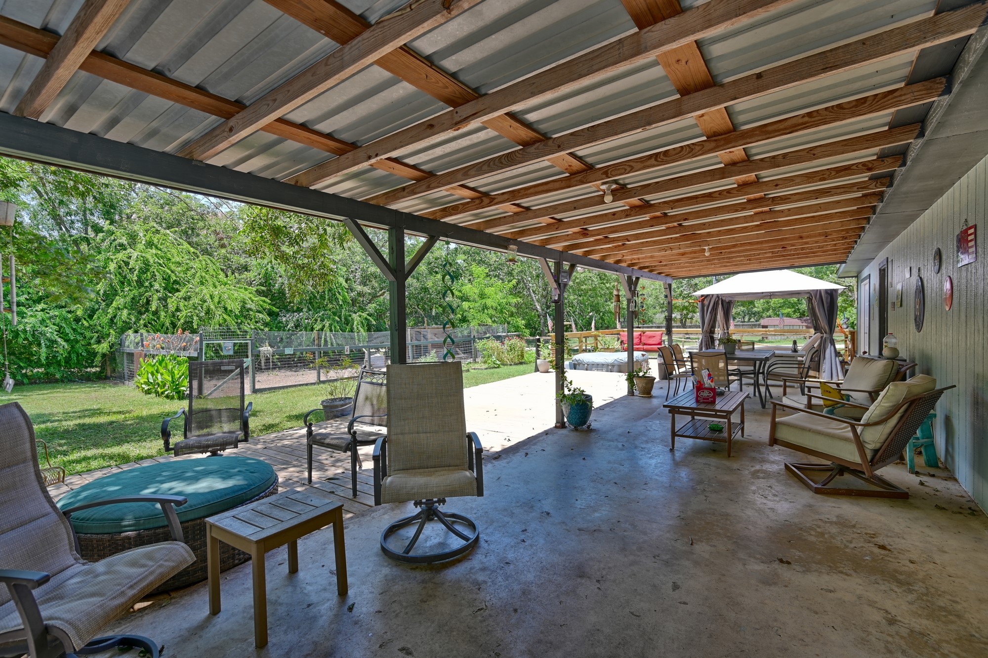 411 Bohlmann Avenue Property Photo 4