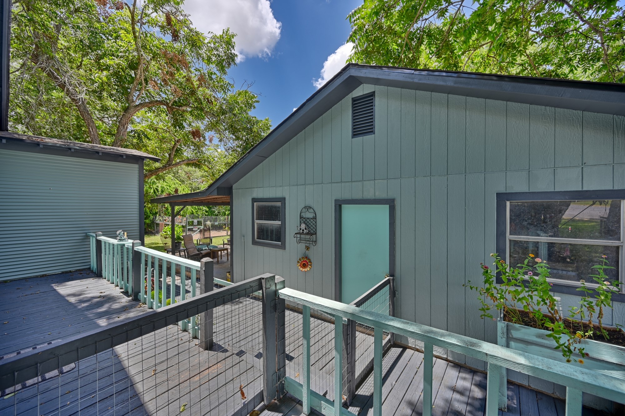 411 Bohlmann Avenue Property Photo 8