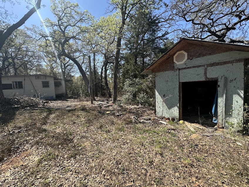 1115 Hickory Drive Property Photo 3