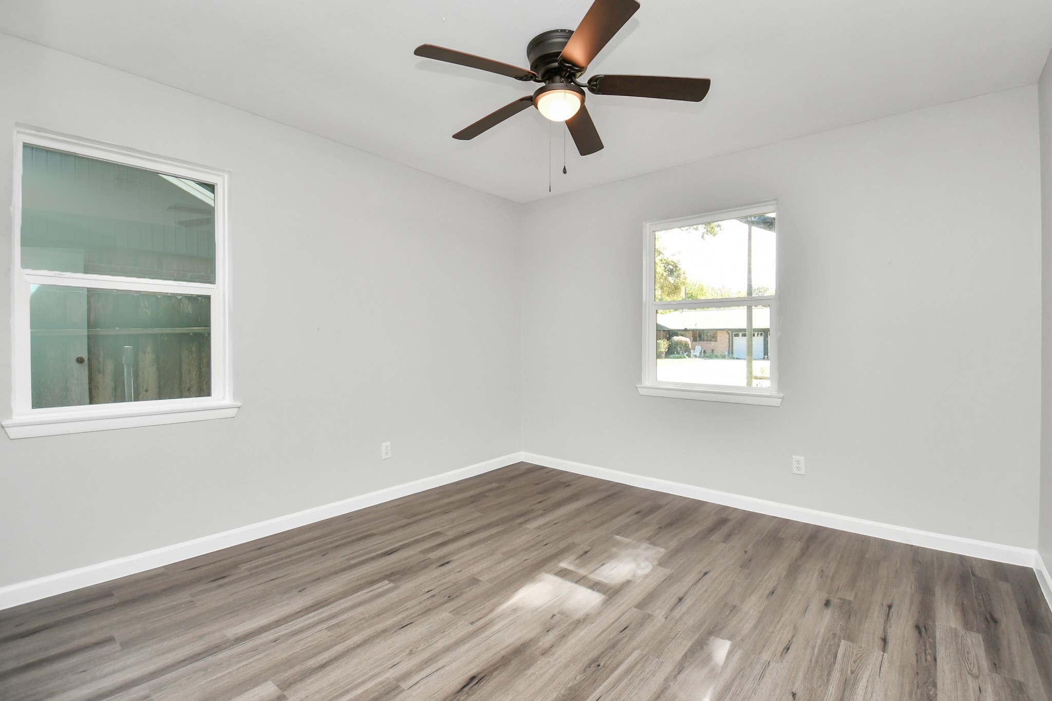 9622 Vilven Lane Property Photo 11