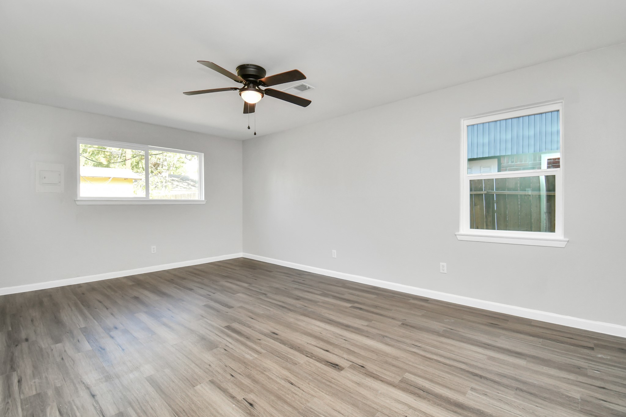 9622 Vilven Lane Property Photo 17