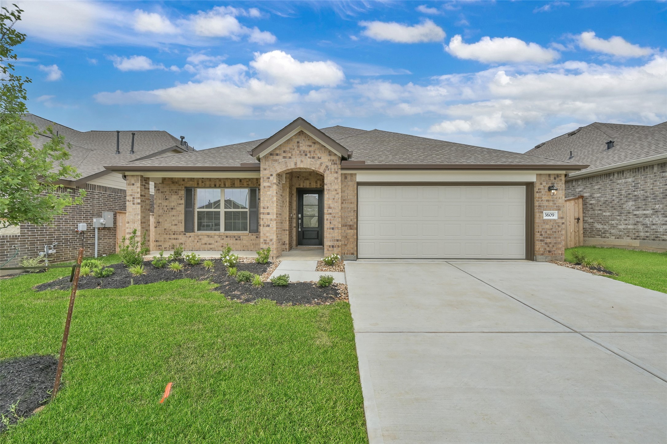 3609 Oakvale Drive Property Photo 1