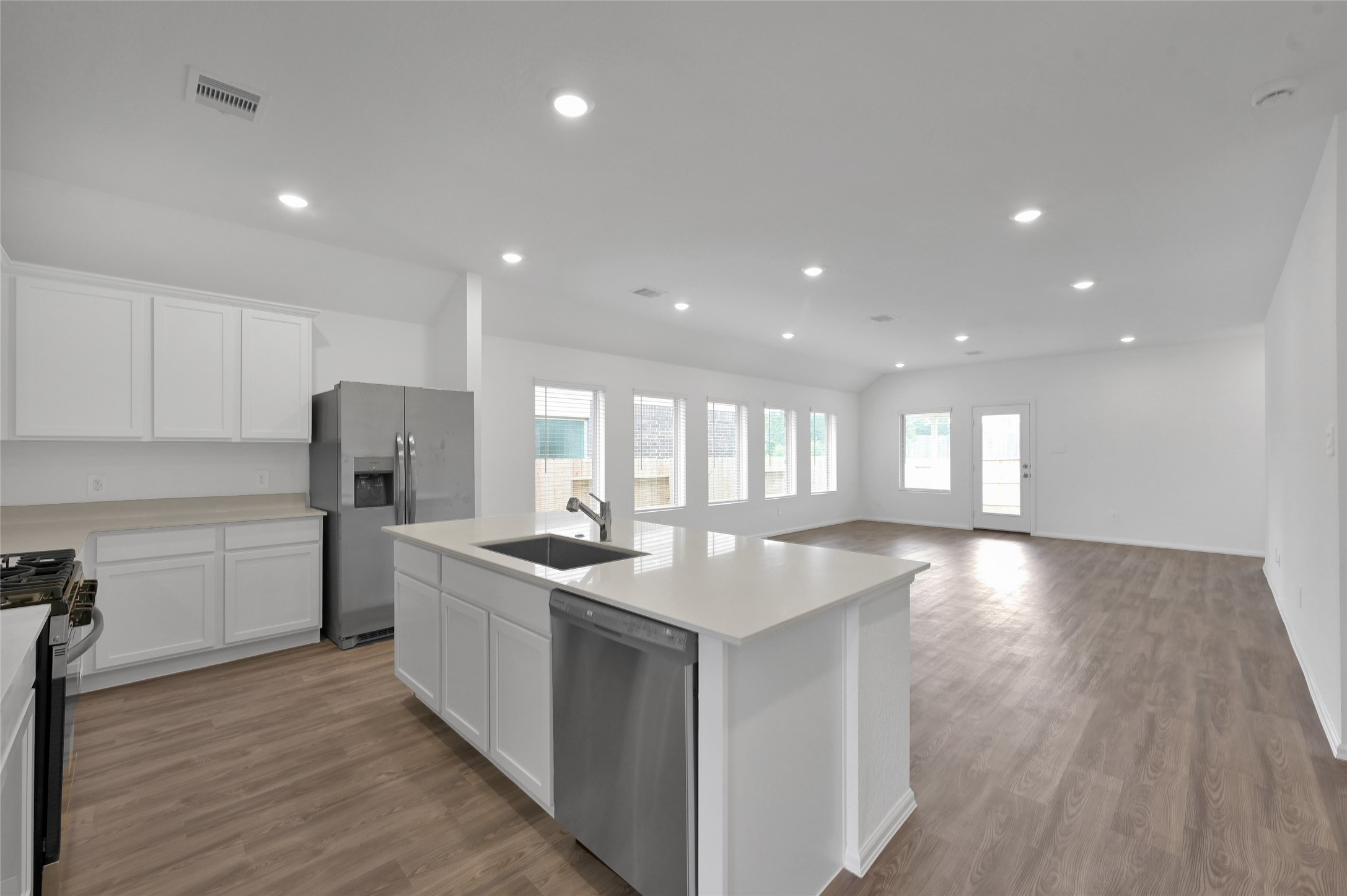 3609 Oakvale Drive Property Photo 8