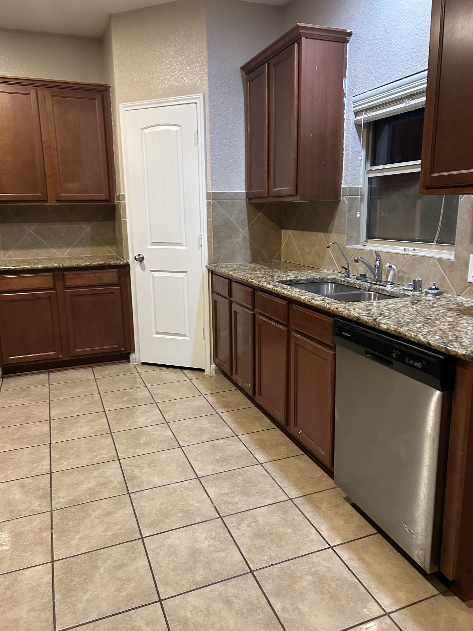 26903 Glacier Creek Drive Property Photo 20