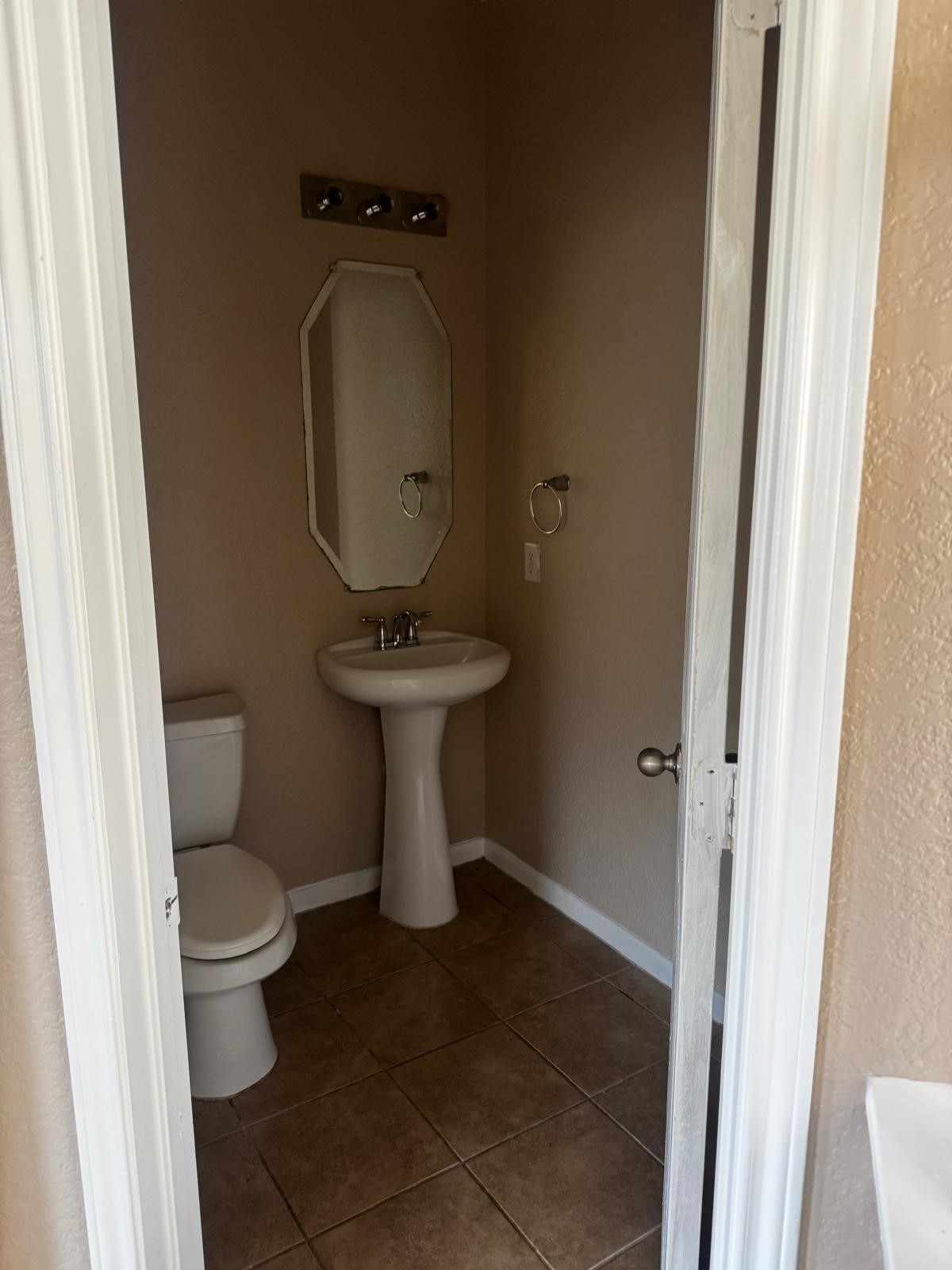 26903 Glacier Creek Drive Property Photo 35