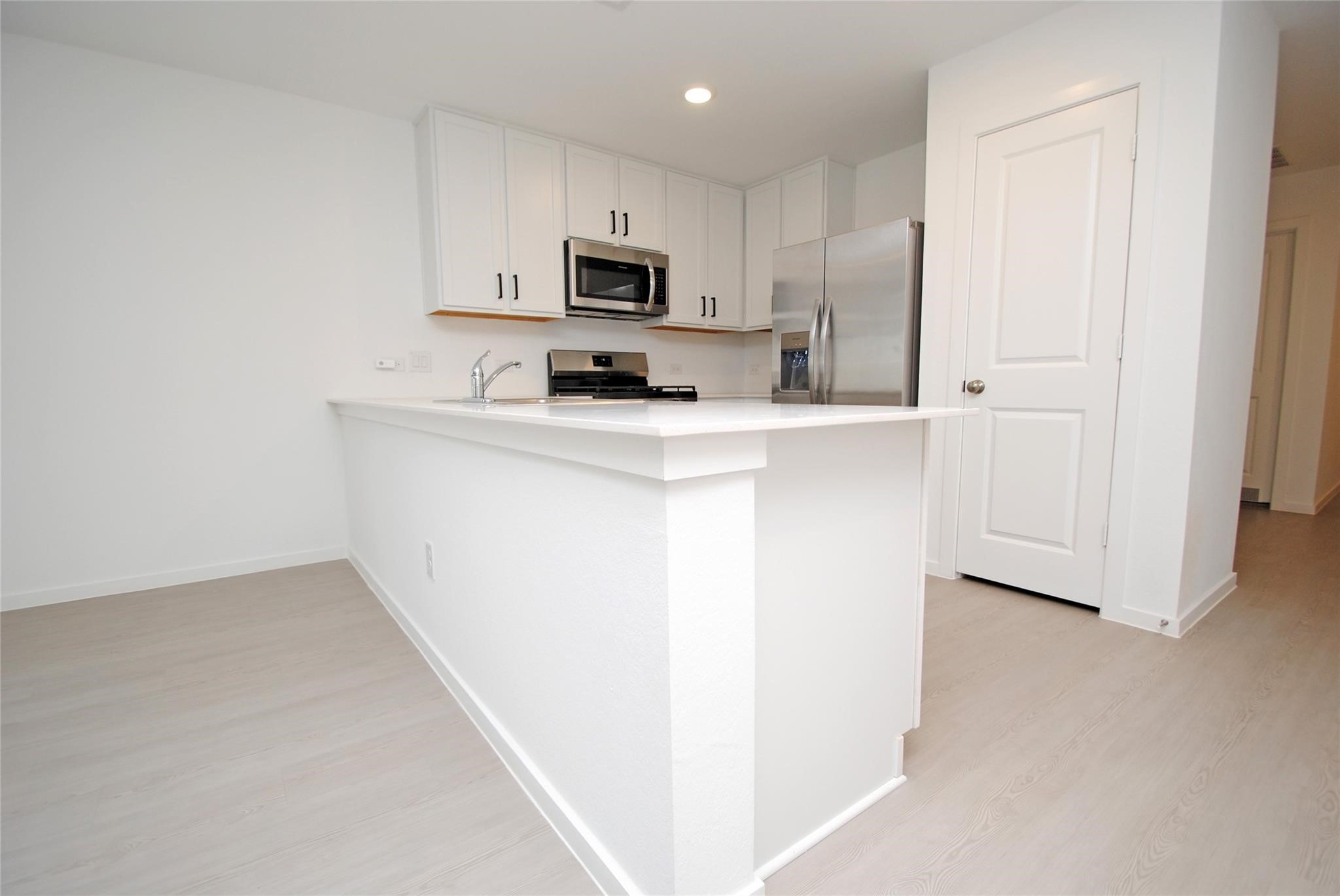 3036 Wild Dunes Drive Property Photo 4