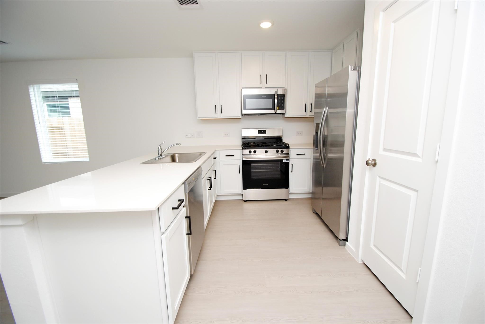 3036 Wild Dunes Drive Property Photo 6