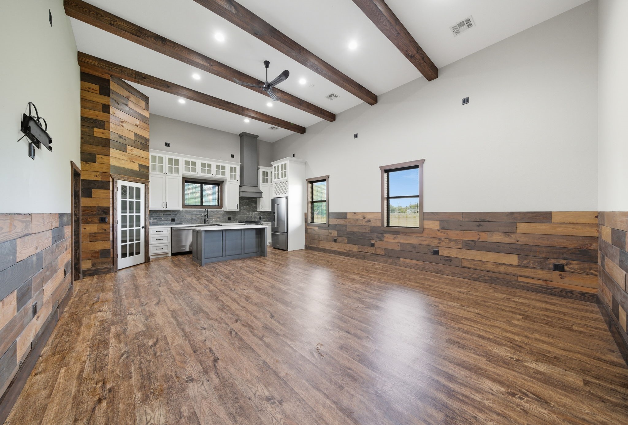 1313 Foley Road Property Photo 9