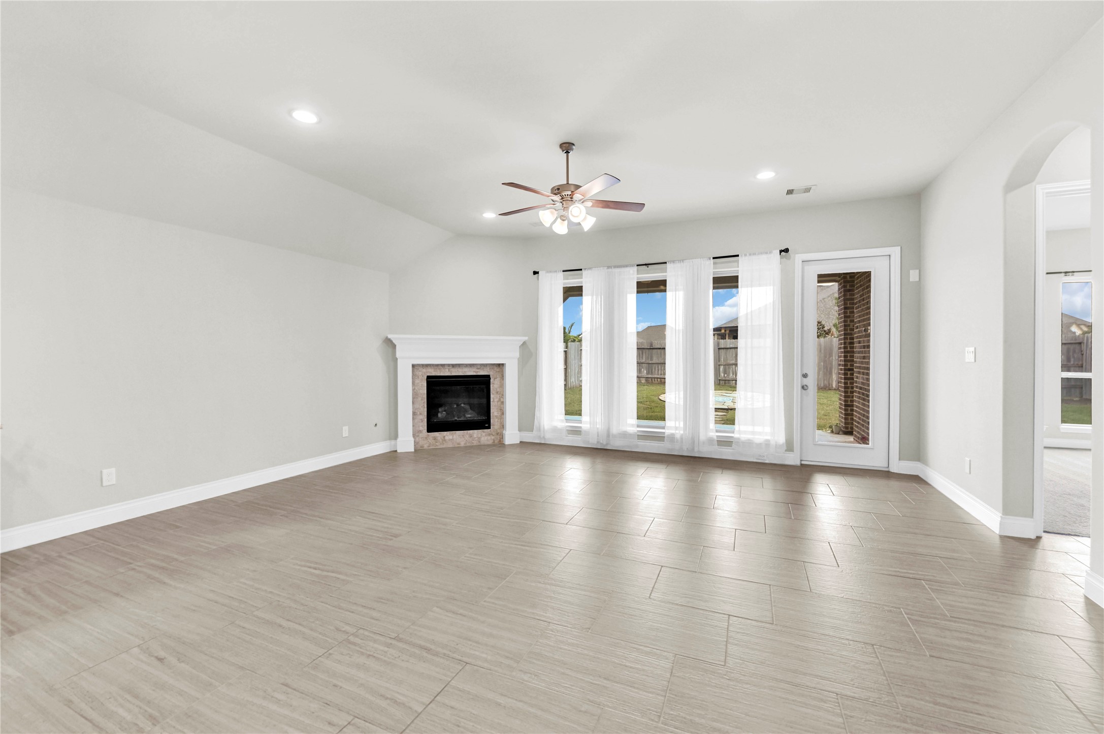 4237 Palmer Hill Drive Property Photo 8