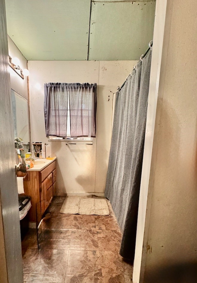 2201 S Columbia Property Photo 5