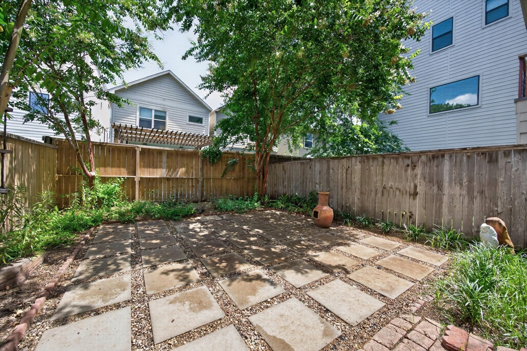 6016 Truro Street Property Photo 33