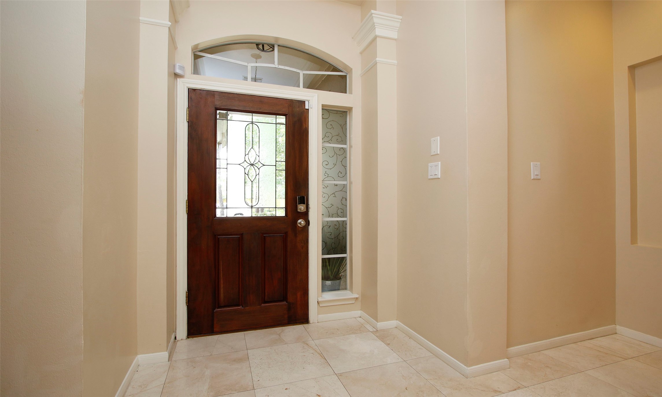 19 E Sunny Slope Circle Property Photo 4