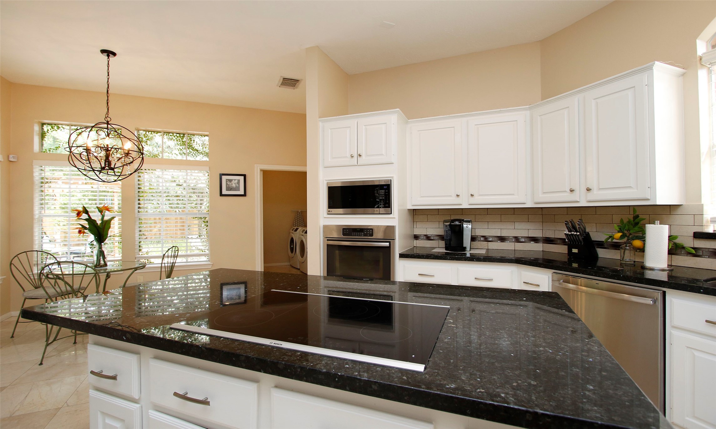 19 E Sunny Slope Circle Property Photo 14
