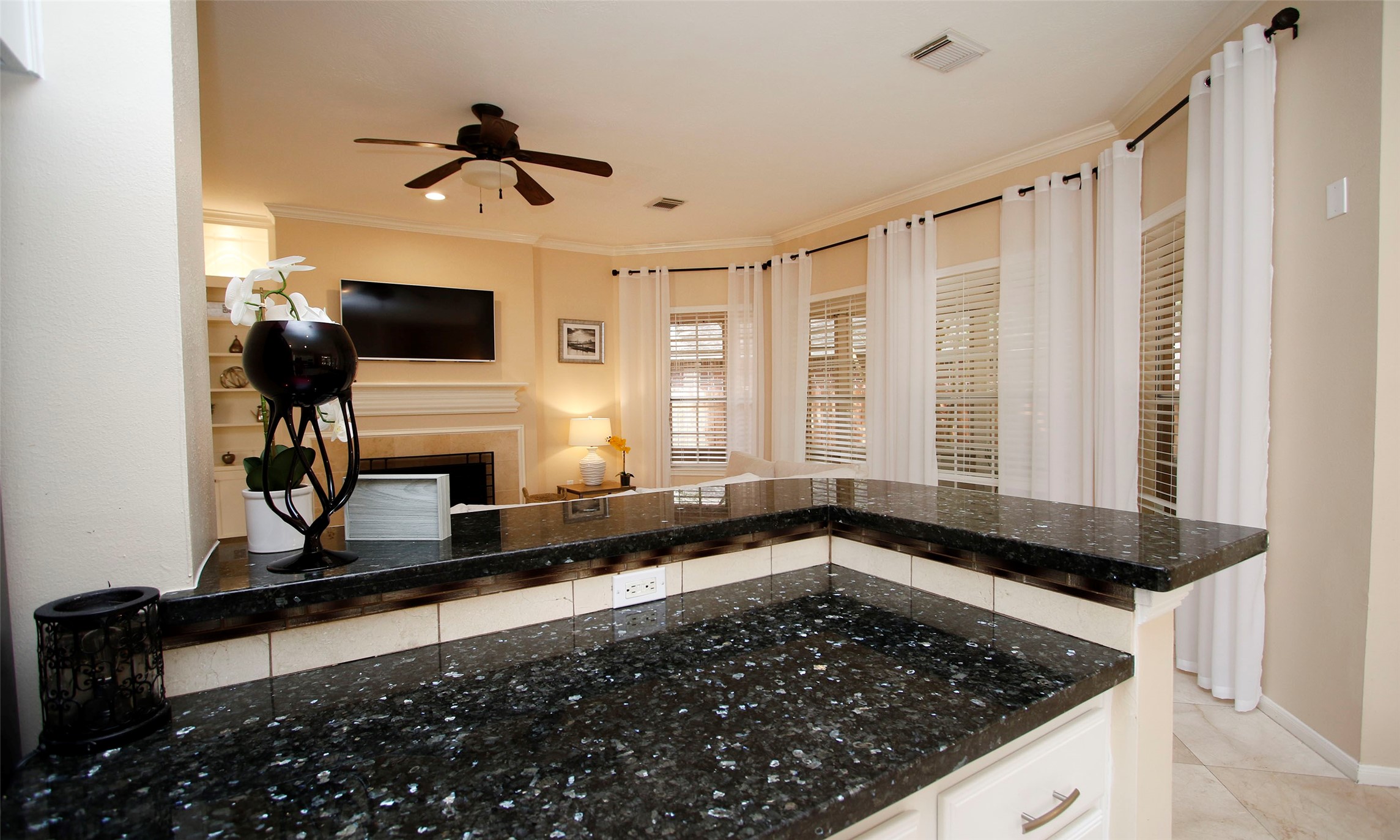 19 E Sunny Slope Circle Property Photo 15