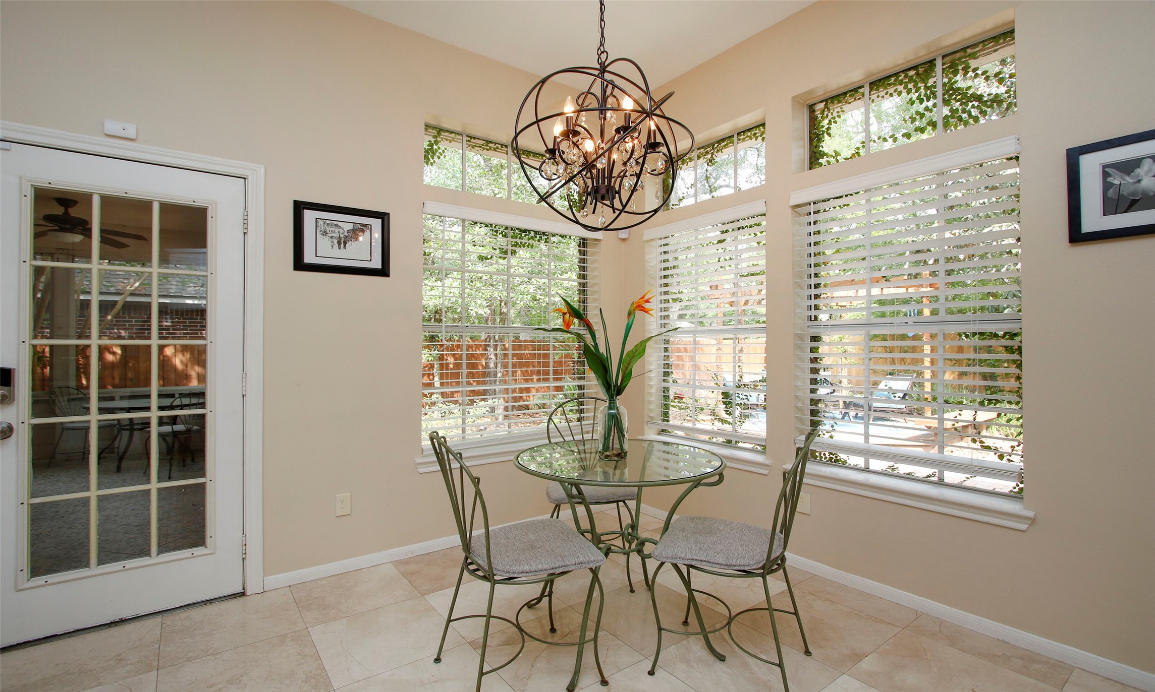 19 E Sunny Slope Circle Property Photo 17