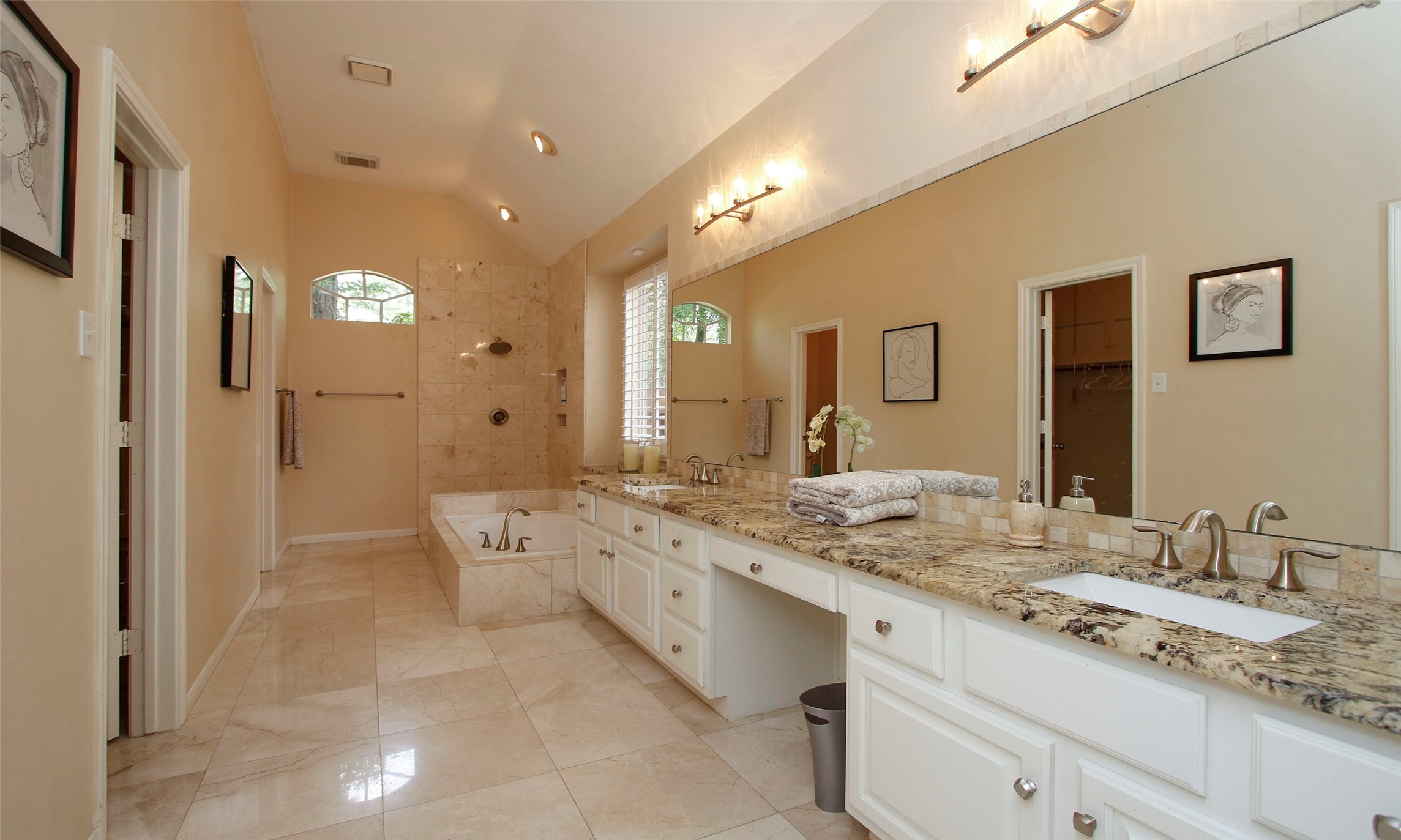 19 E Sunny Slope Circle Property Photo 26