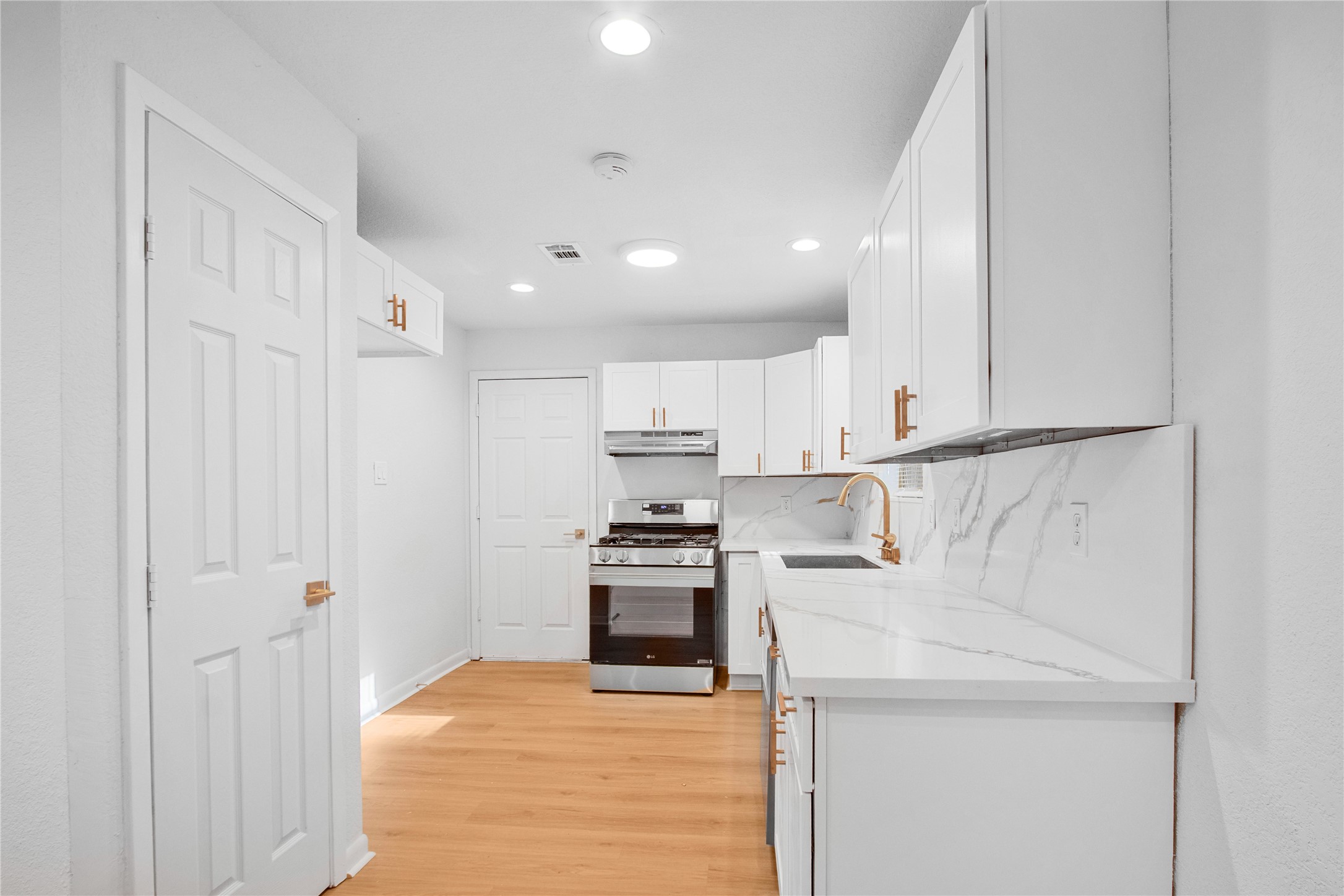316 S Noble Road Property Photo 10