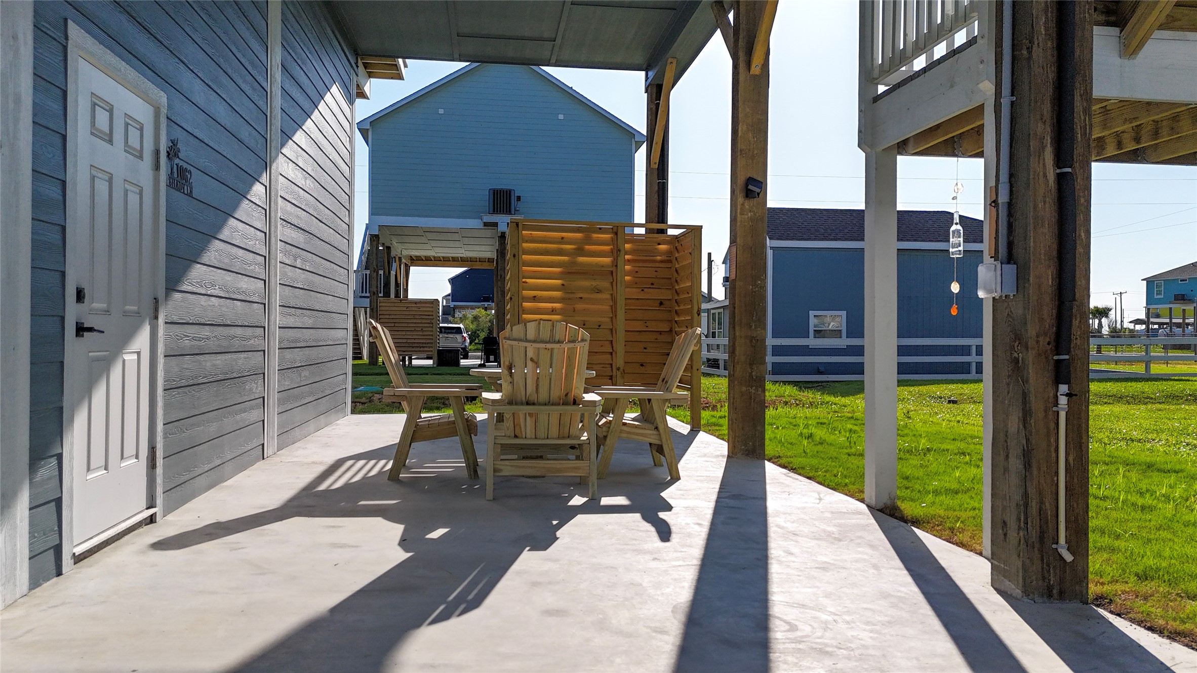 1062 Shady Lane Property Photo 3