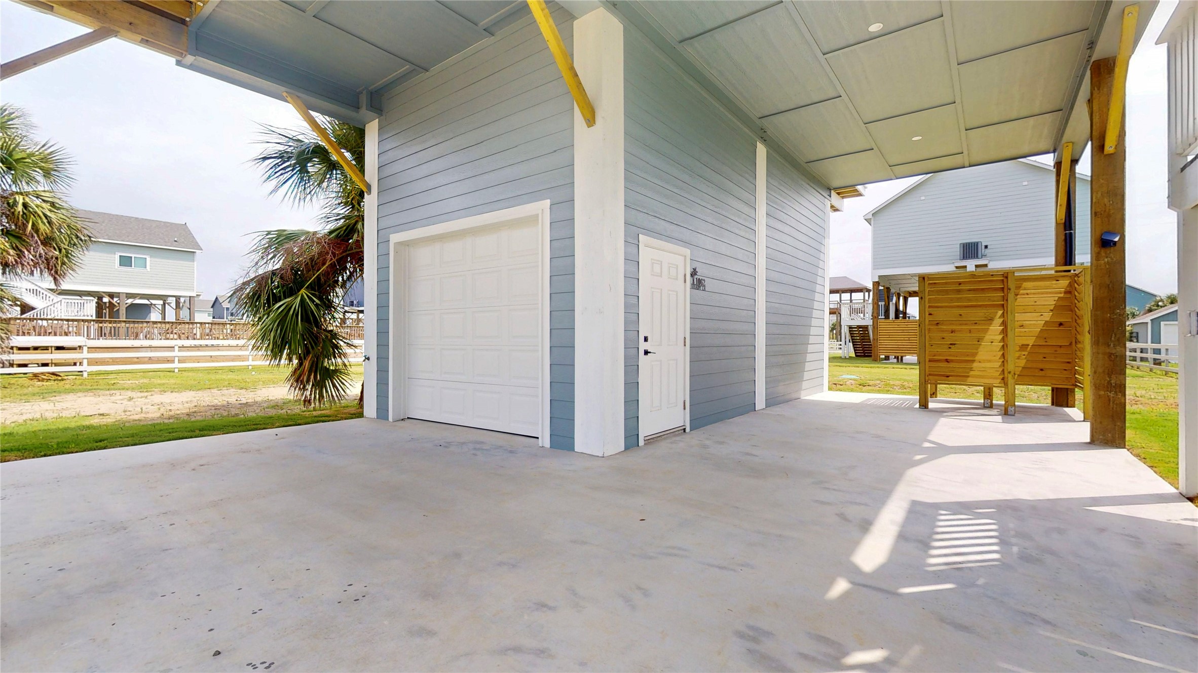 1062 Shady Lane Property Photo 5