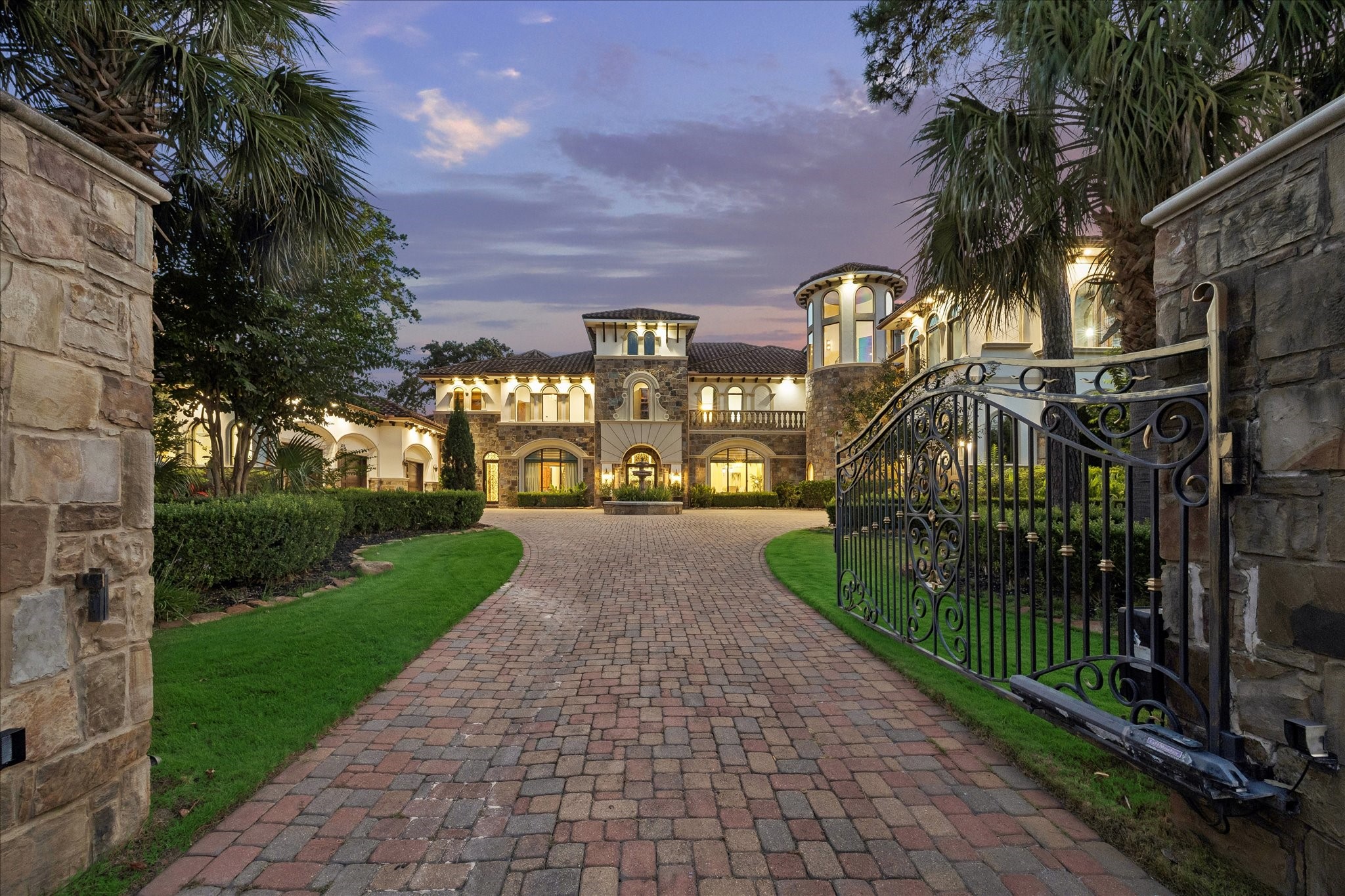 6 N Fazio Way Property Photo 1