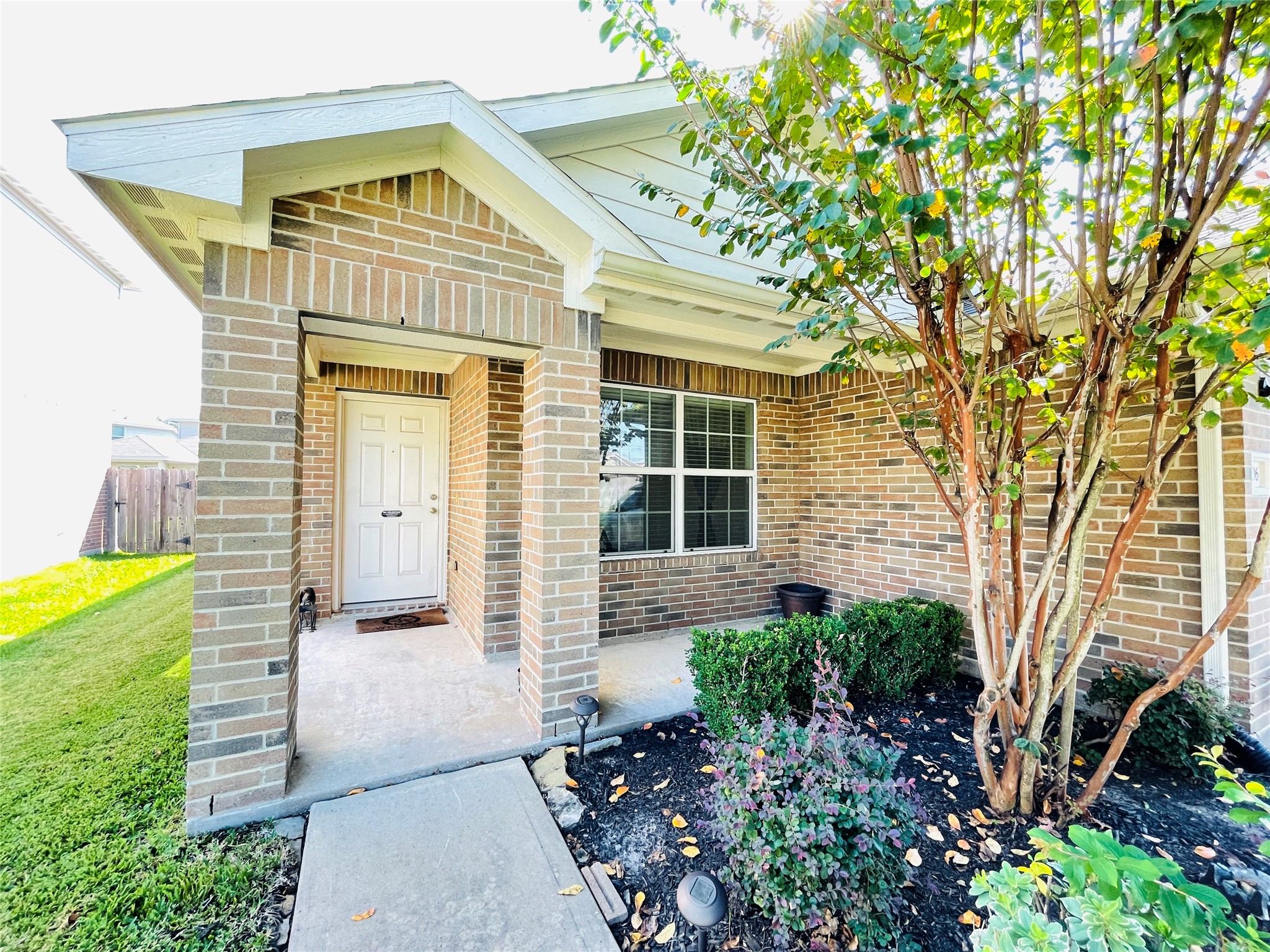 2406 Blue Reef Drive Property Photo 2