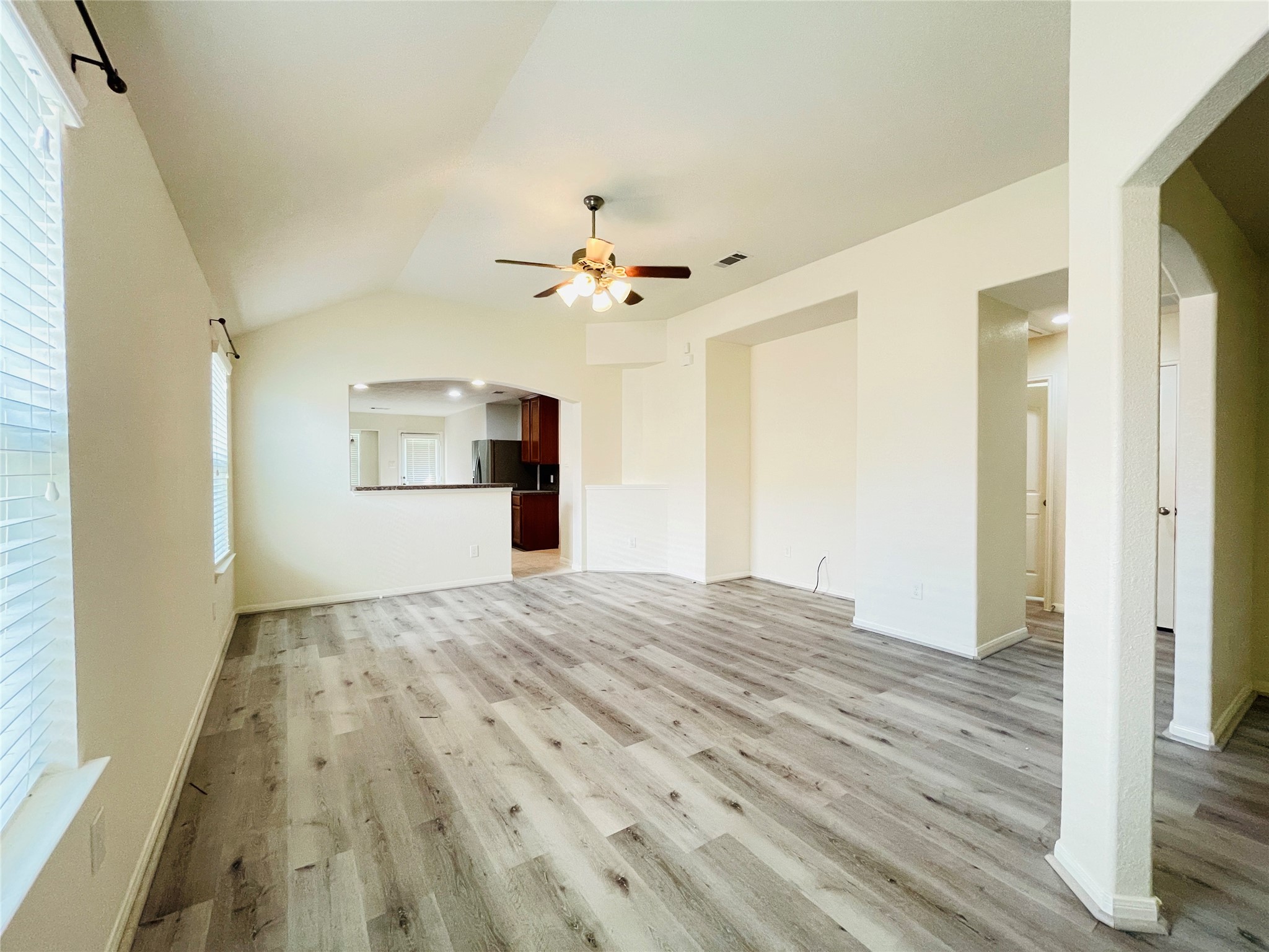 2406 Blue Reef Drive Property Photo 3