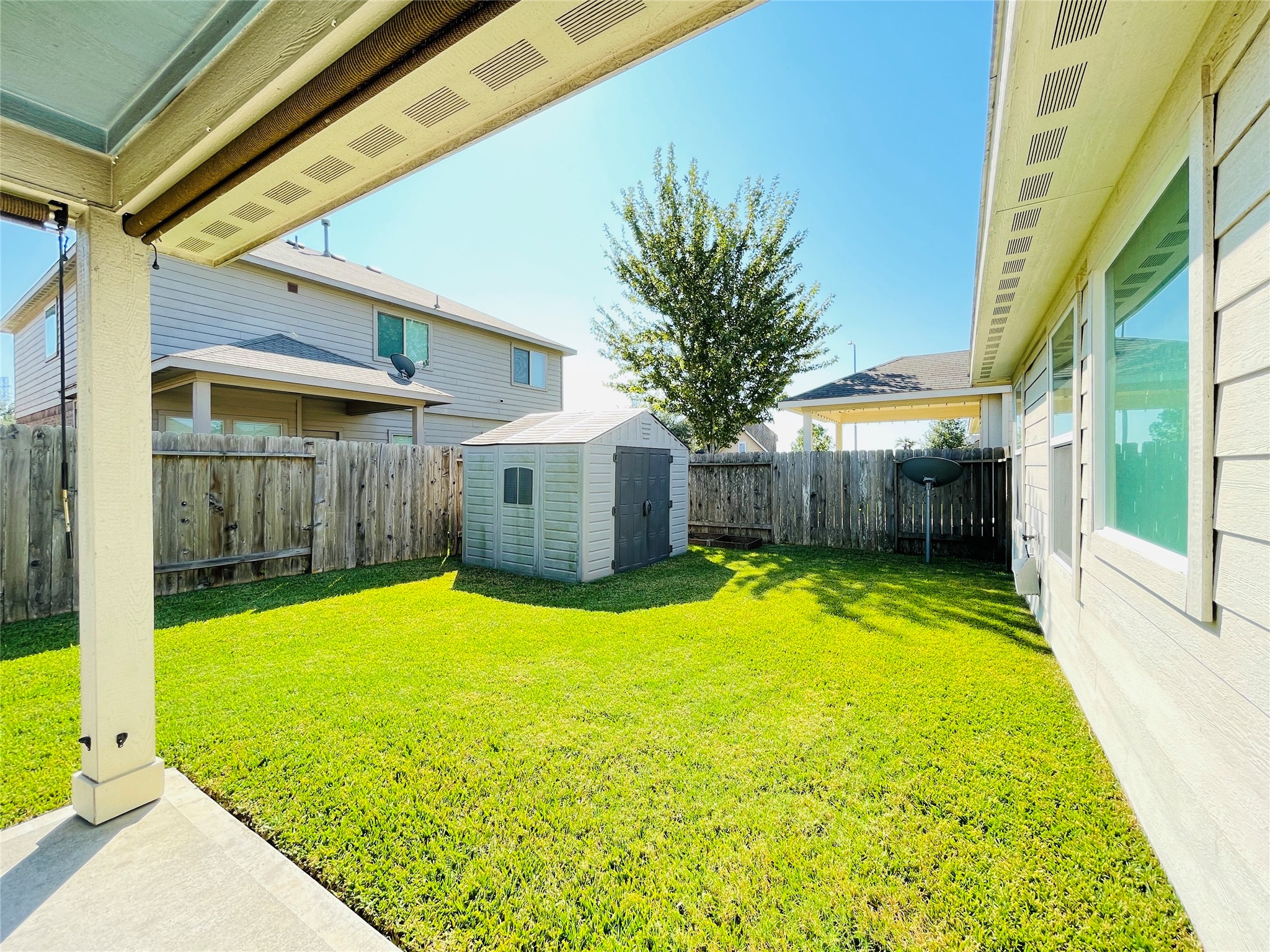 2406 Blue Reef Drive Property Photo 19