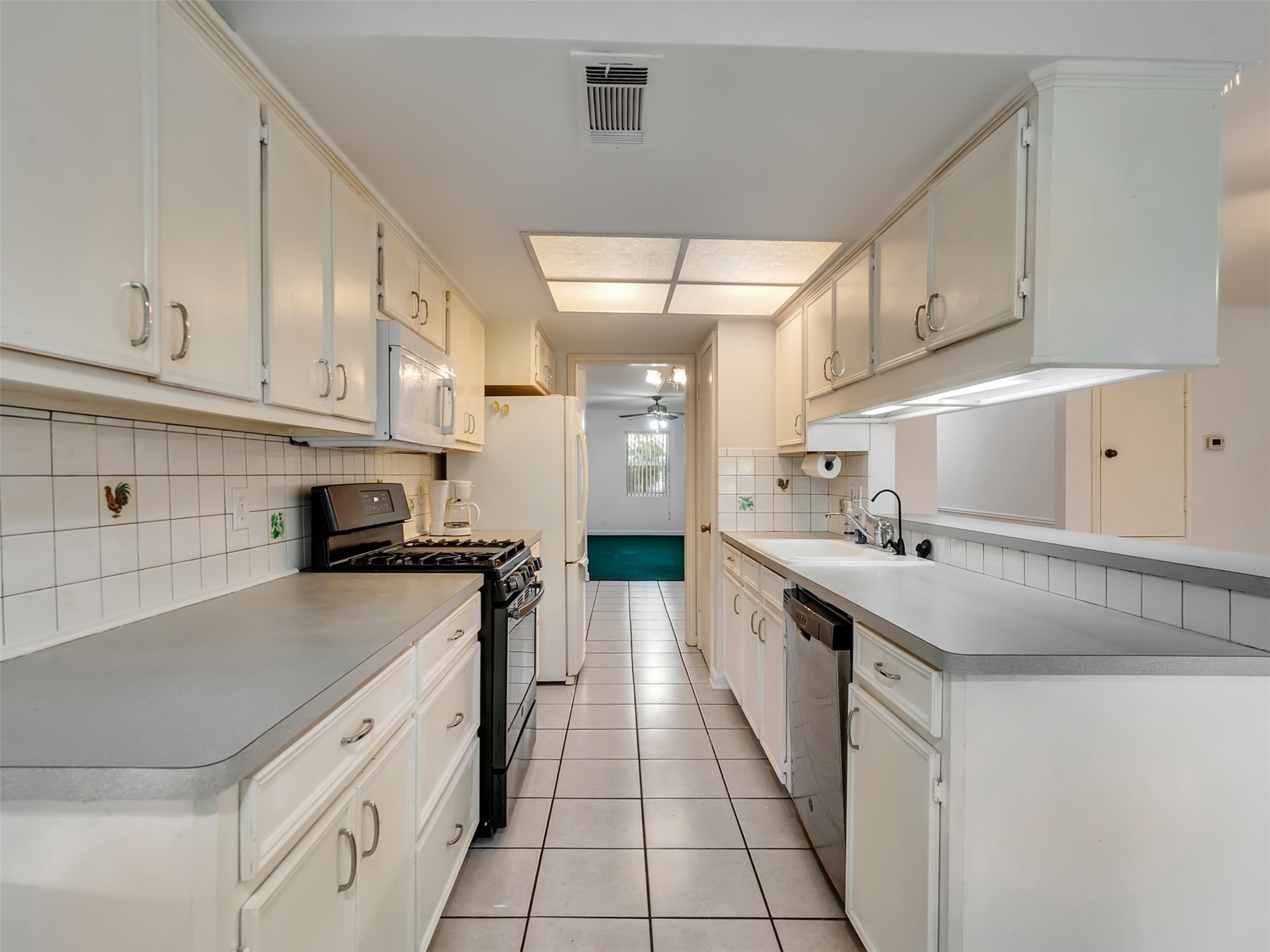 15443 W Willowwind Property Photo 6