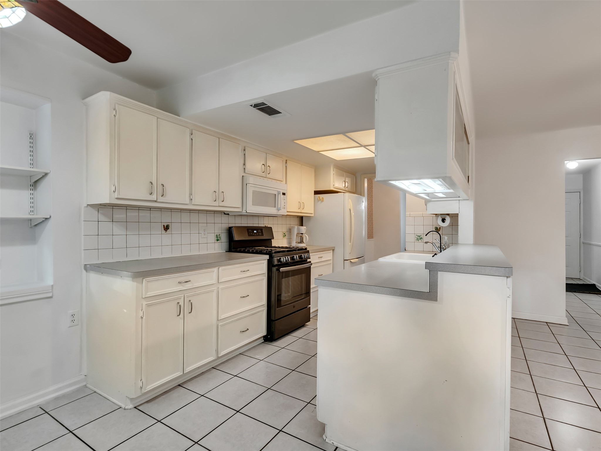 15443 W Willowwind Property Photo 7