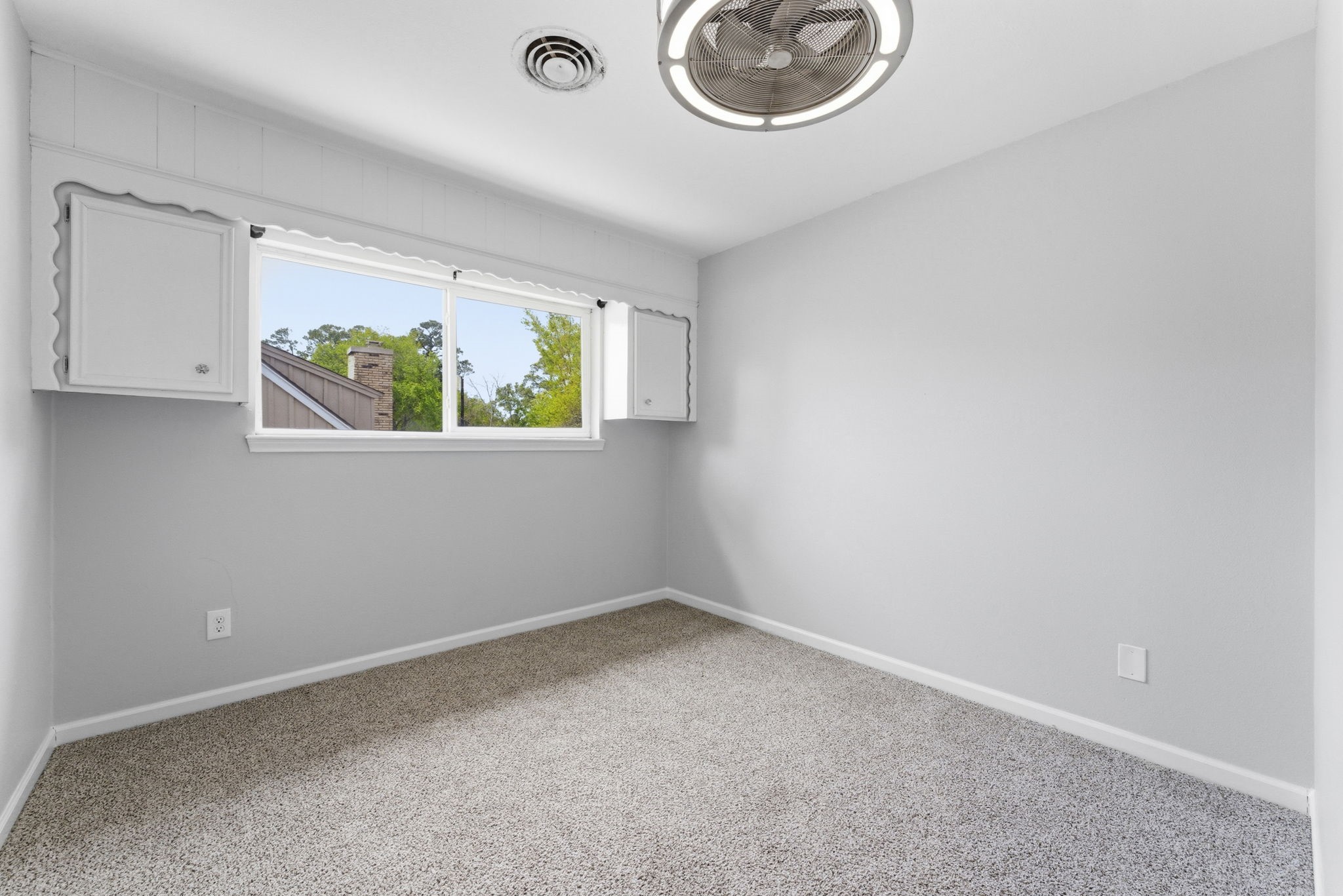 206 W North Hill Drive Property Photo 21