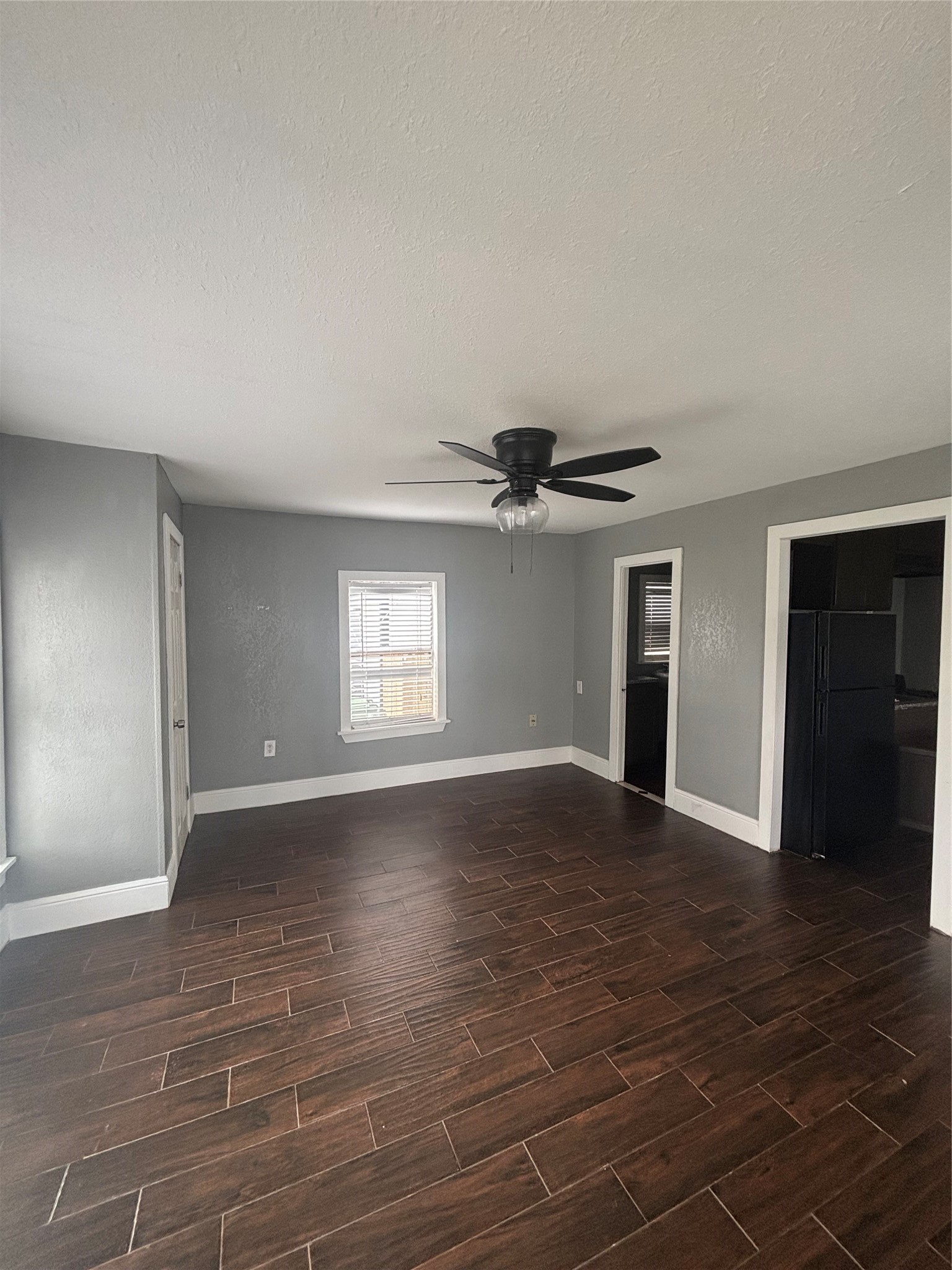 7910 Ford Street Property Photo 4