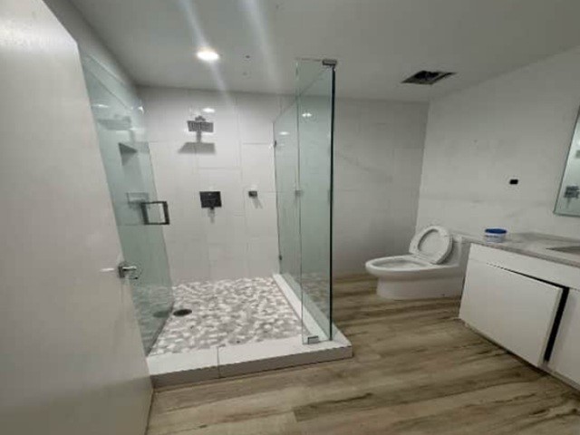1527 Hickory Street Property Photo 7