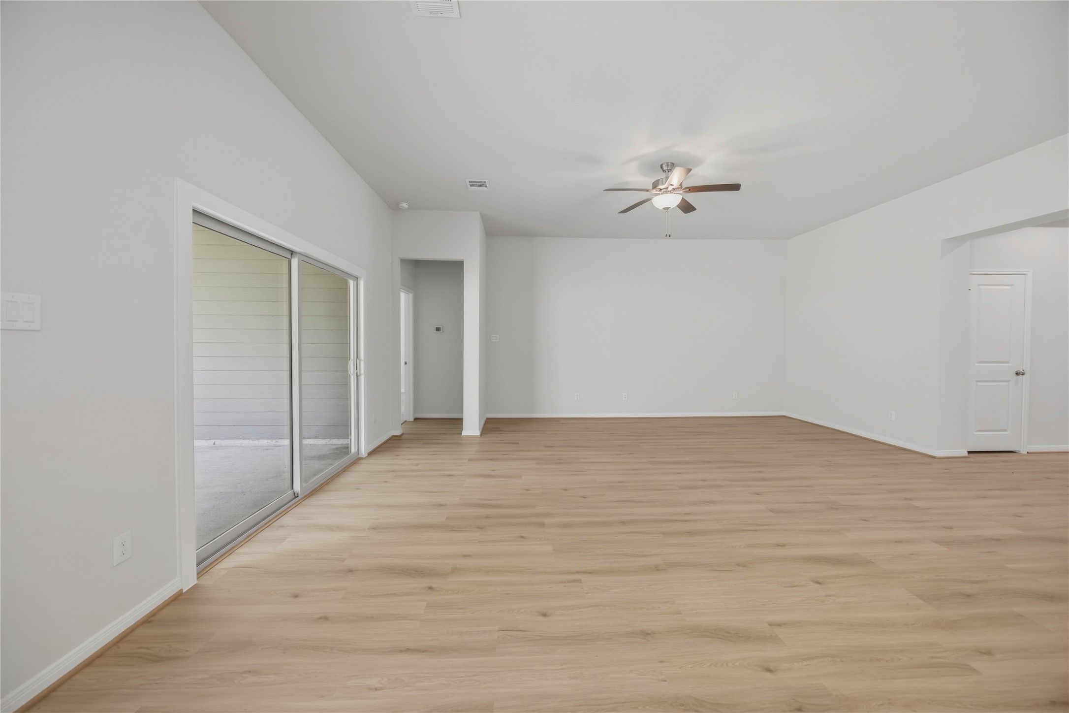 2830 River Juniper Lane Property Photo 8