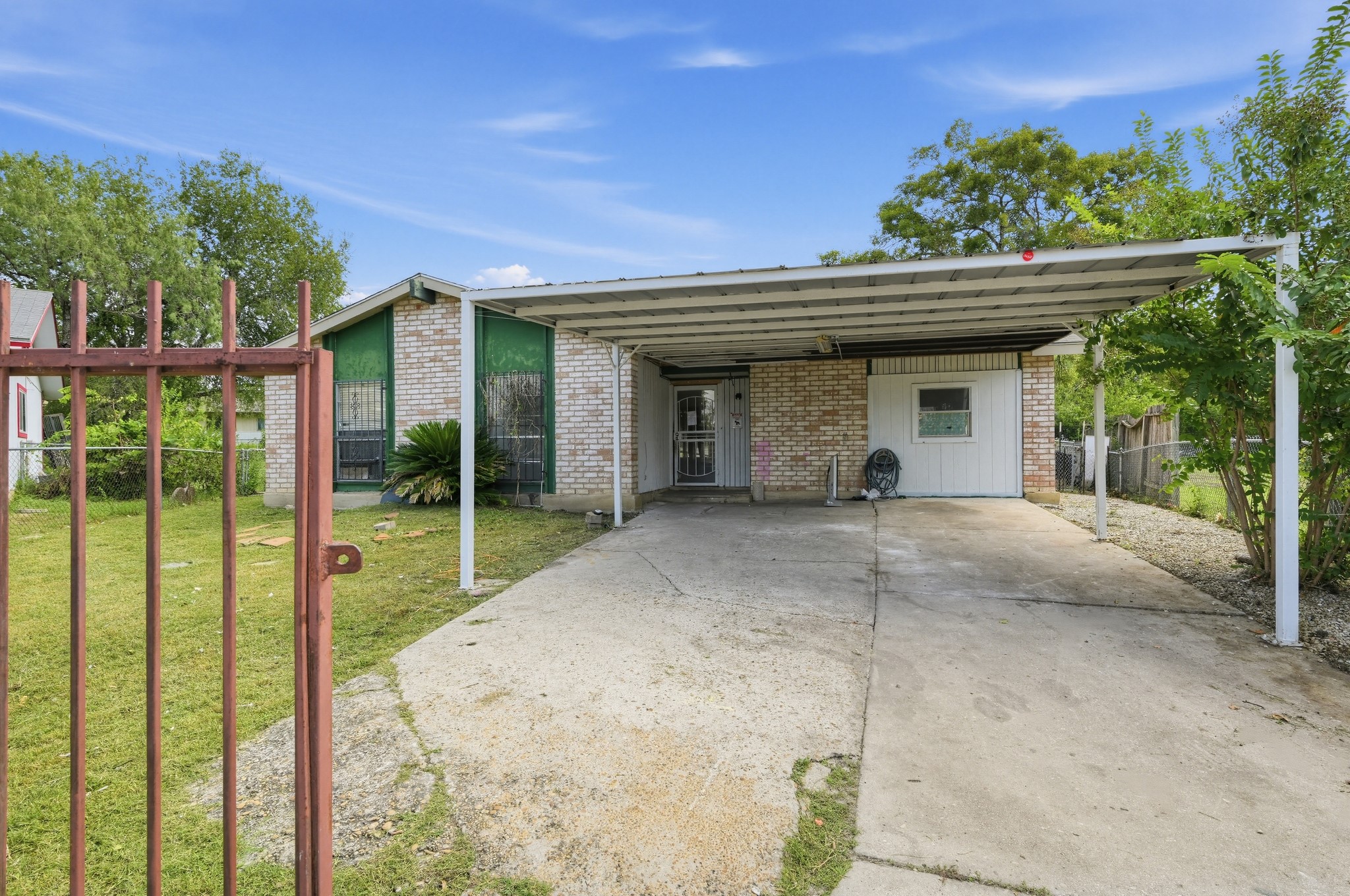 5302 Pirate Cove Property Photo 1