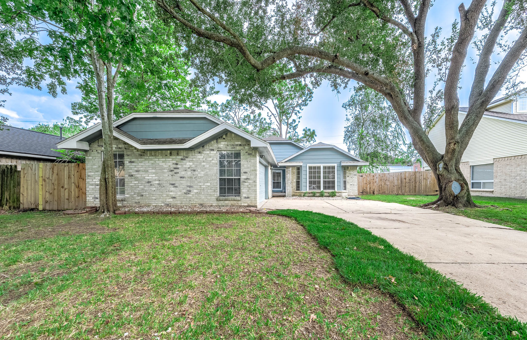 15607 Barbarossa Drive Property Photo 1