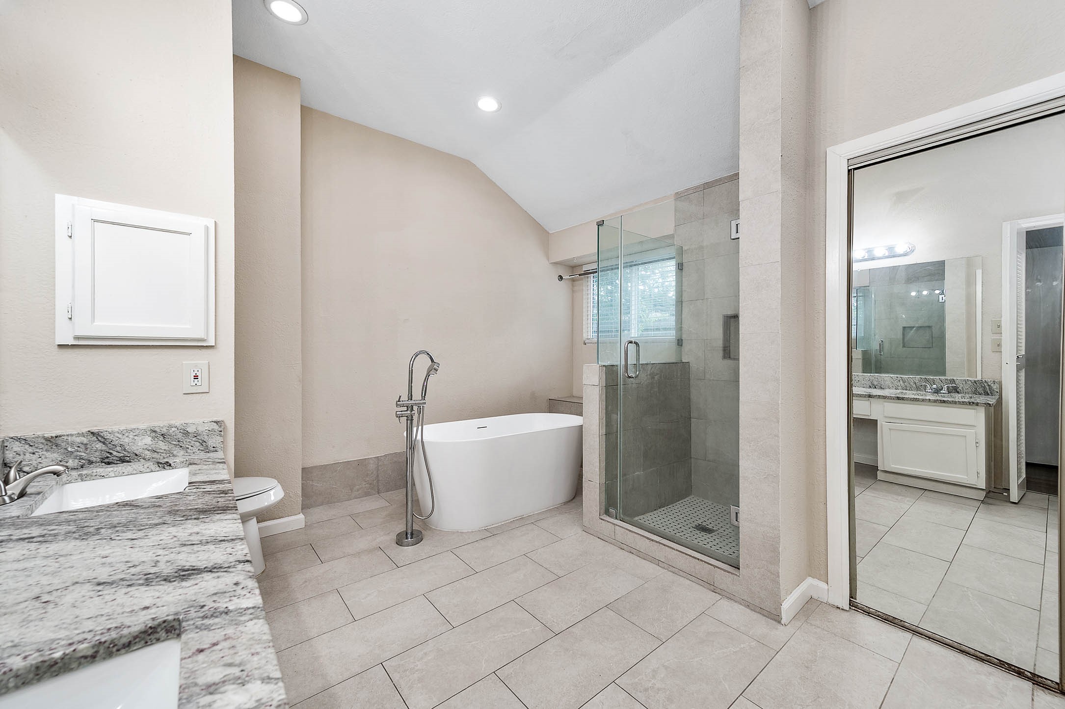 15607 Barbarossa Drive Property Photo 22