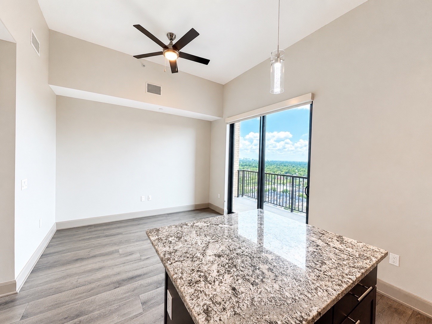 9787 Katy Freeway 1508 Property Photo 1