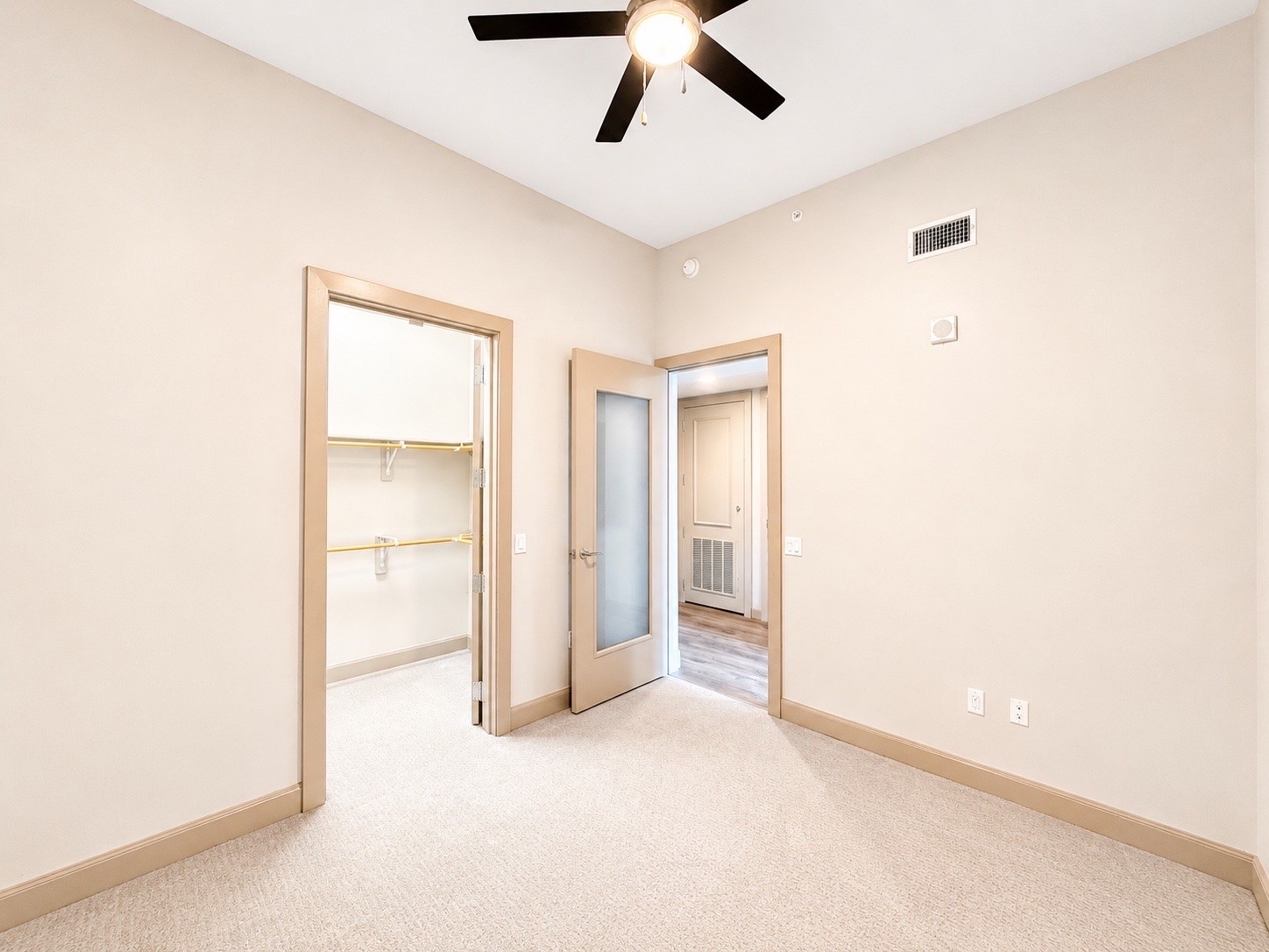 9787 Katy Freeway 1508 Property Photo 8