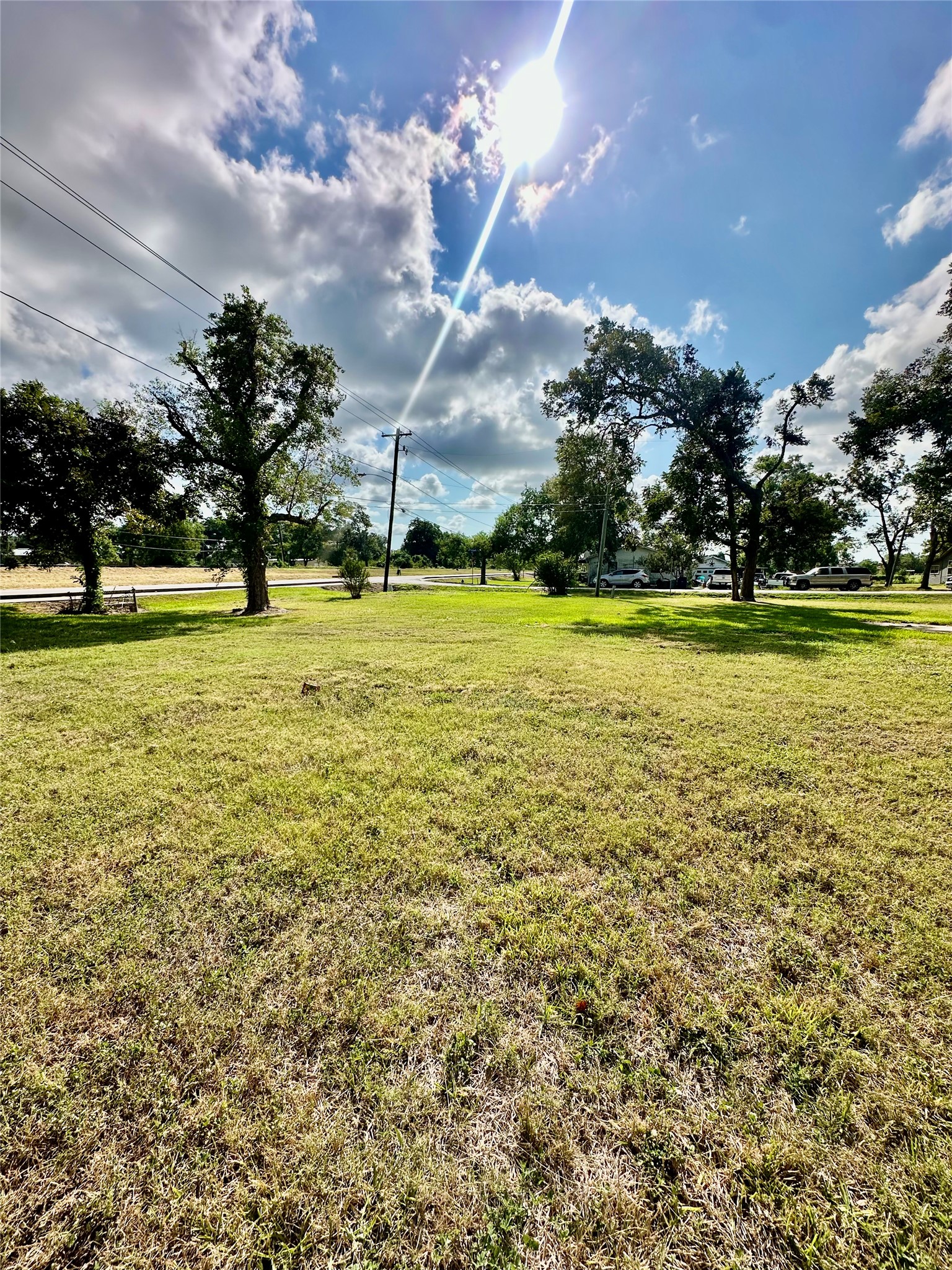 400 Old Angleton Road Property Photo 1
