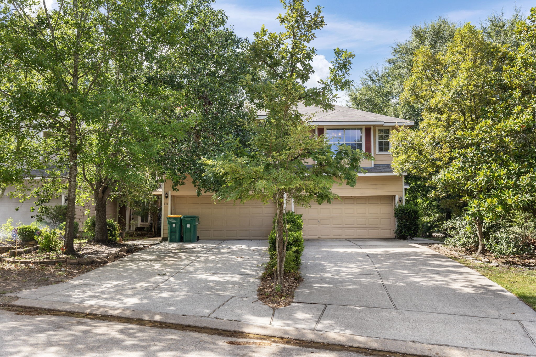 229 E Summerhaze Circle Property Photo 2