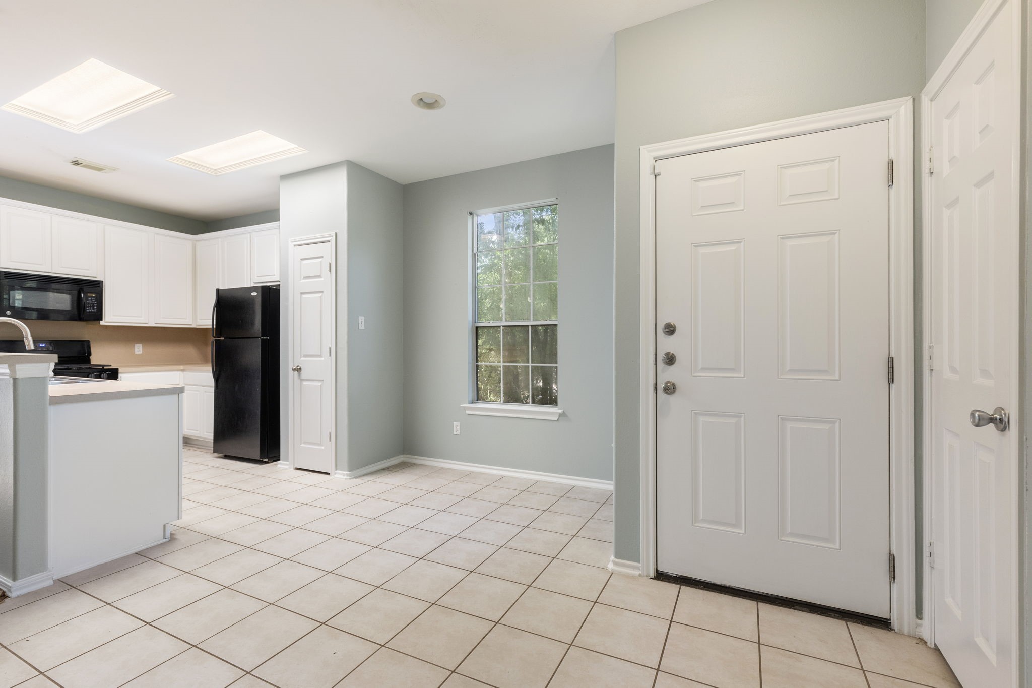 229 E Summerhaze Circle Property Photo 6
