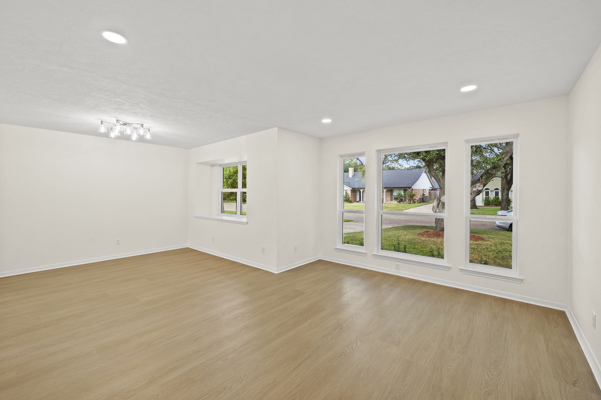 2931 Kevin Lane Property Photo 7