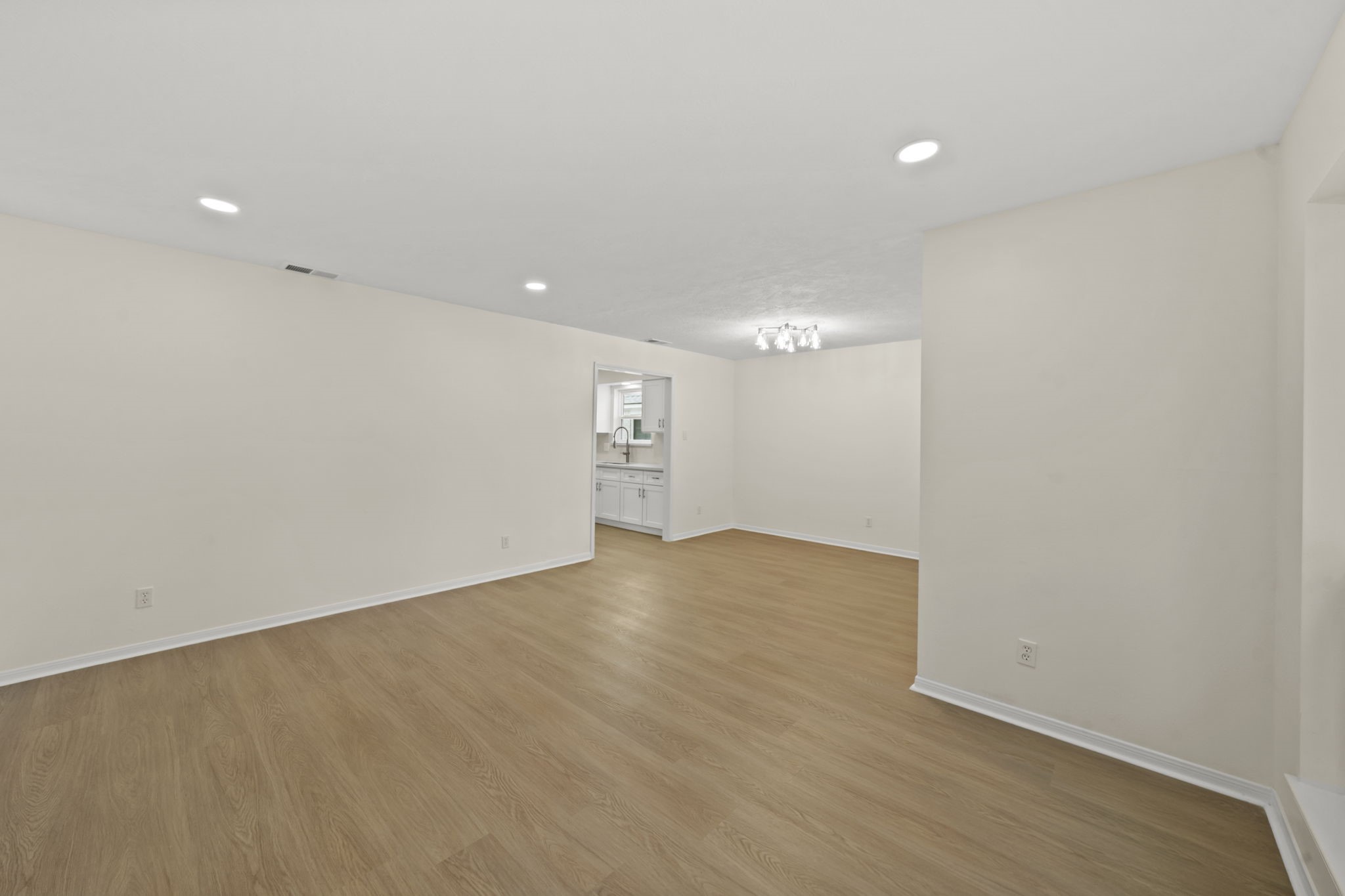 2931 Kevin Lane Property Photo 10