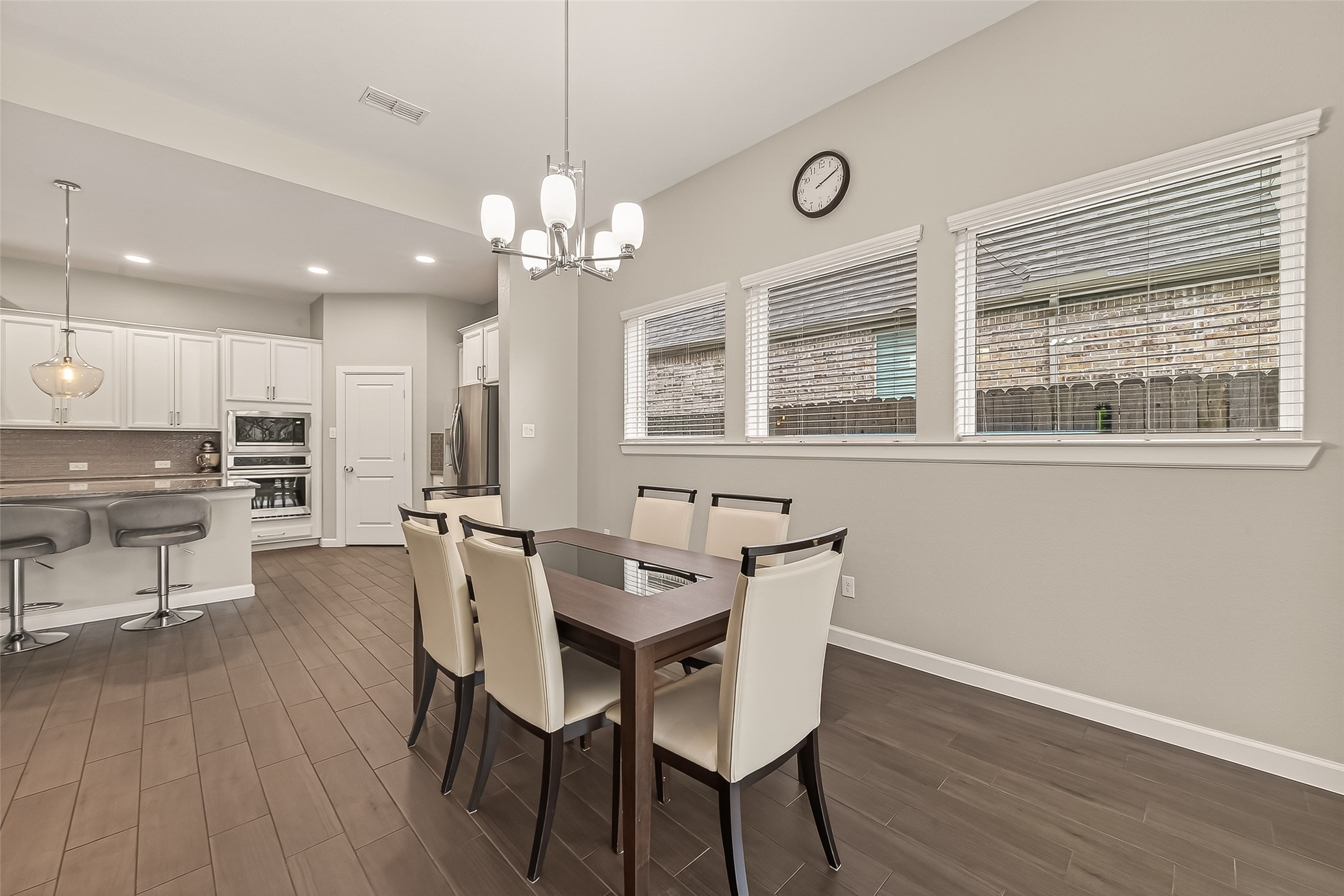 2706 Ripe Amber Cup Court Property Photo 11