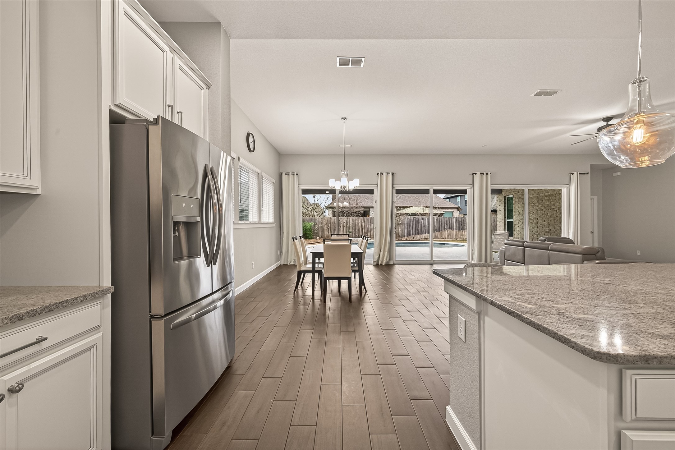 2706 Ripe Amber Cup Court Property Photo 17