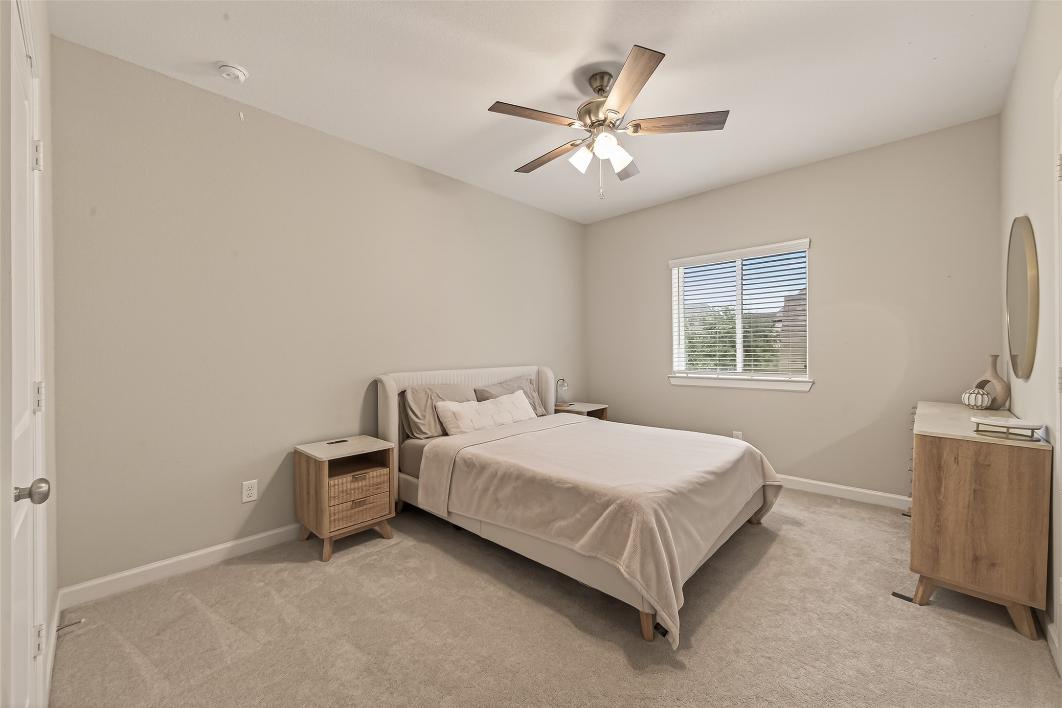 2706 Ripe Amber Cup Court Property Photo 27