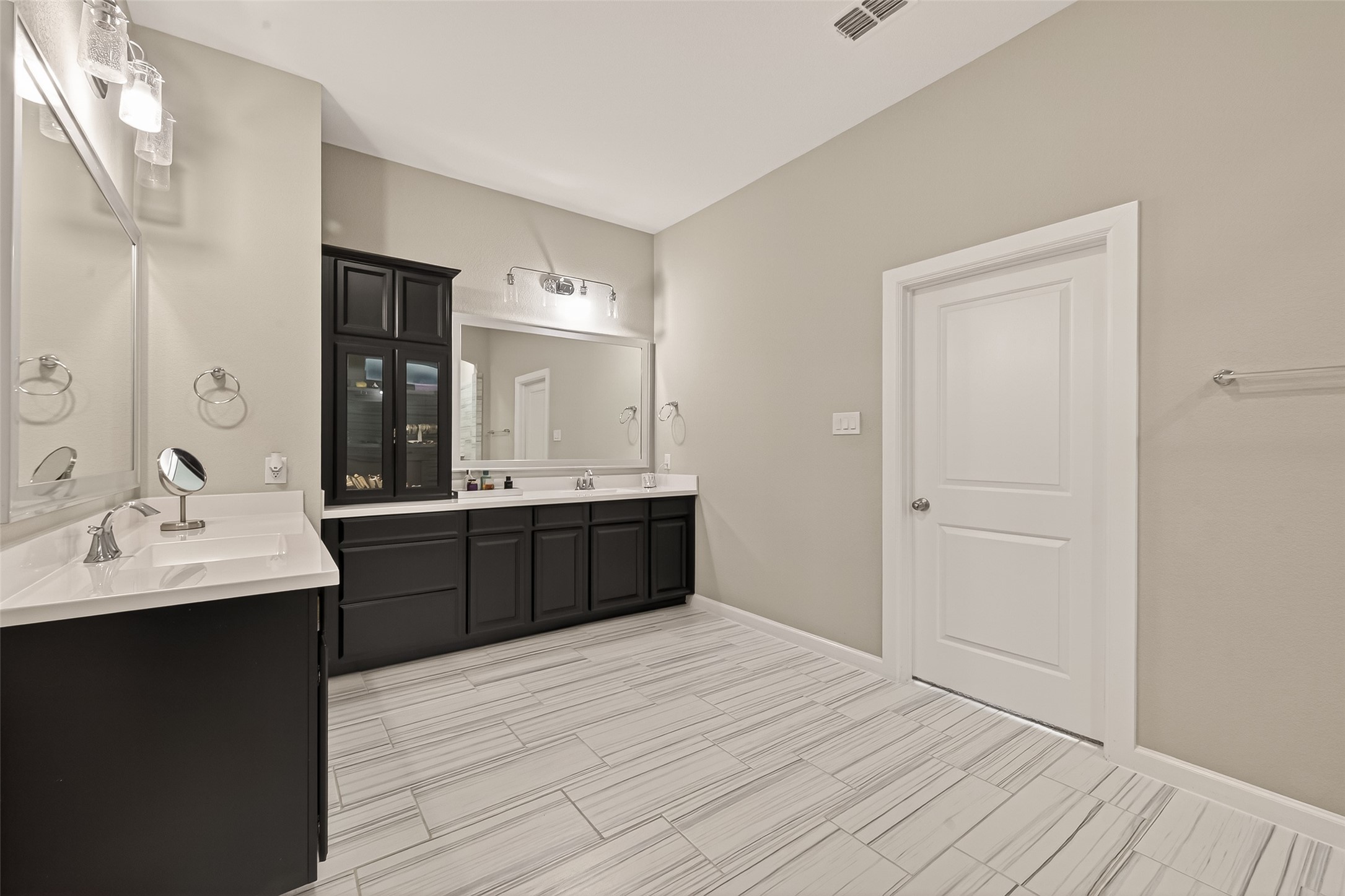 2706 Ripe Amber Cup Court Property Photo 42