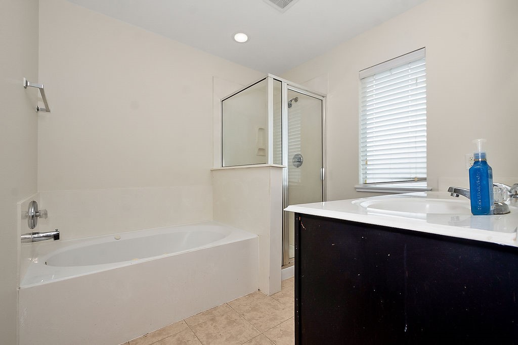 1014 Vernage Road Property Photo 16