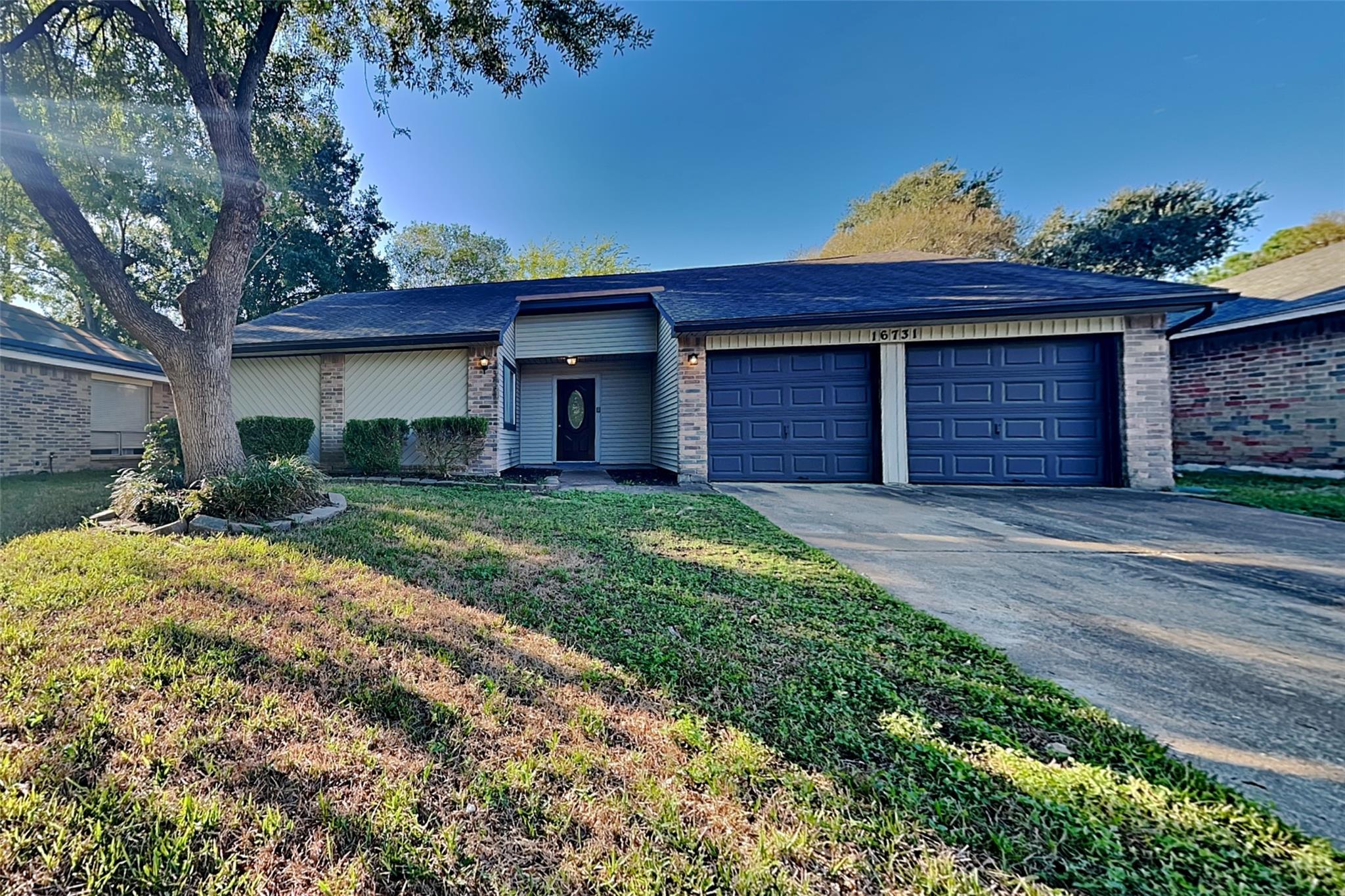 16731 Pebbleglen Drive Property Photo 1