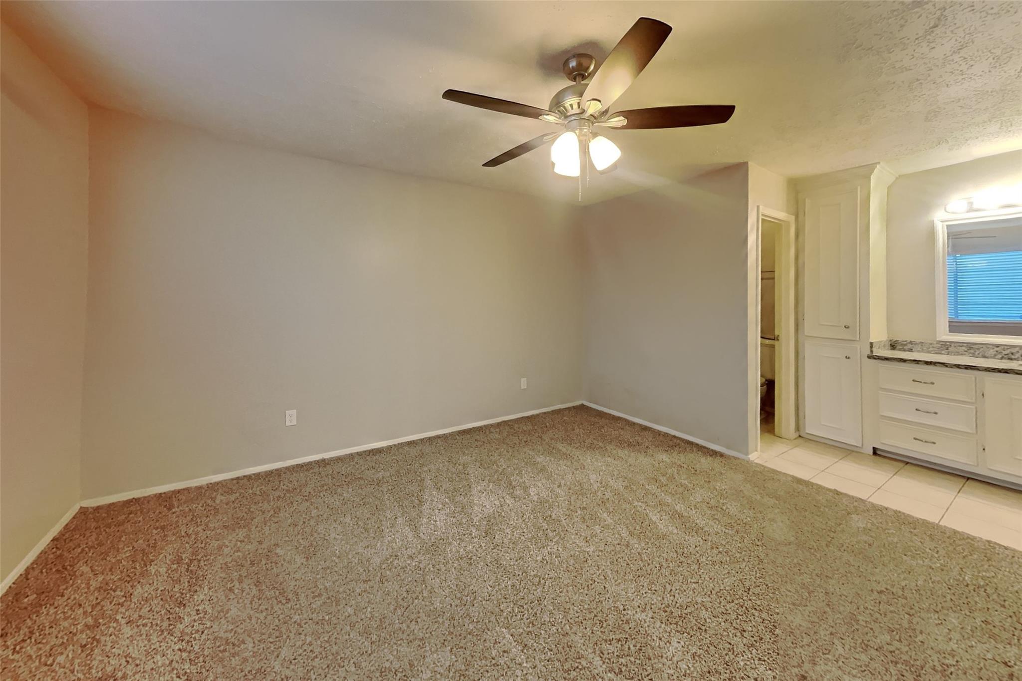 16731 Pebbleglen Drive Property Photo 10